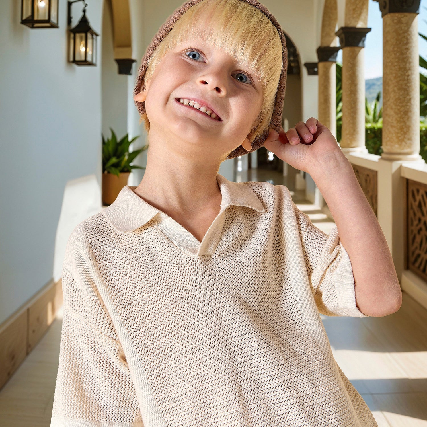 Juniors Textured T-shirt with Collar and Short Sleeves