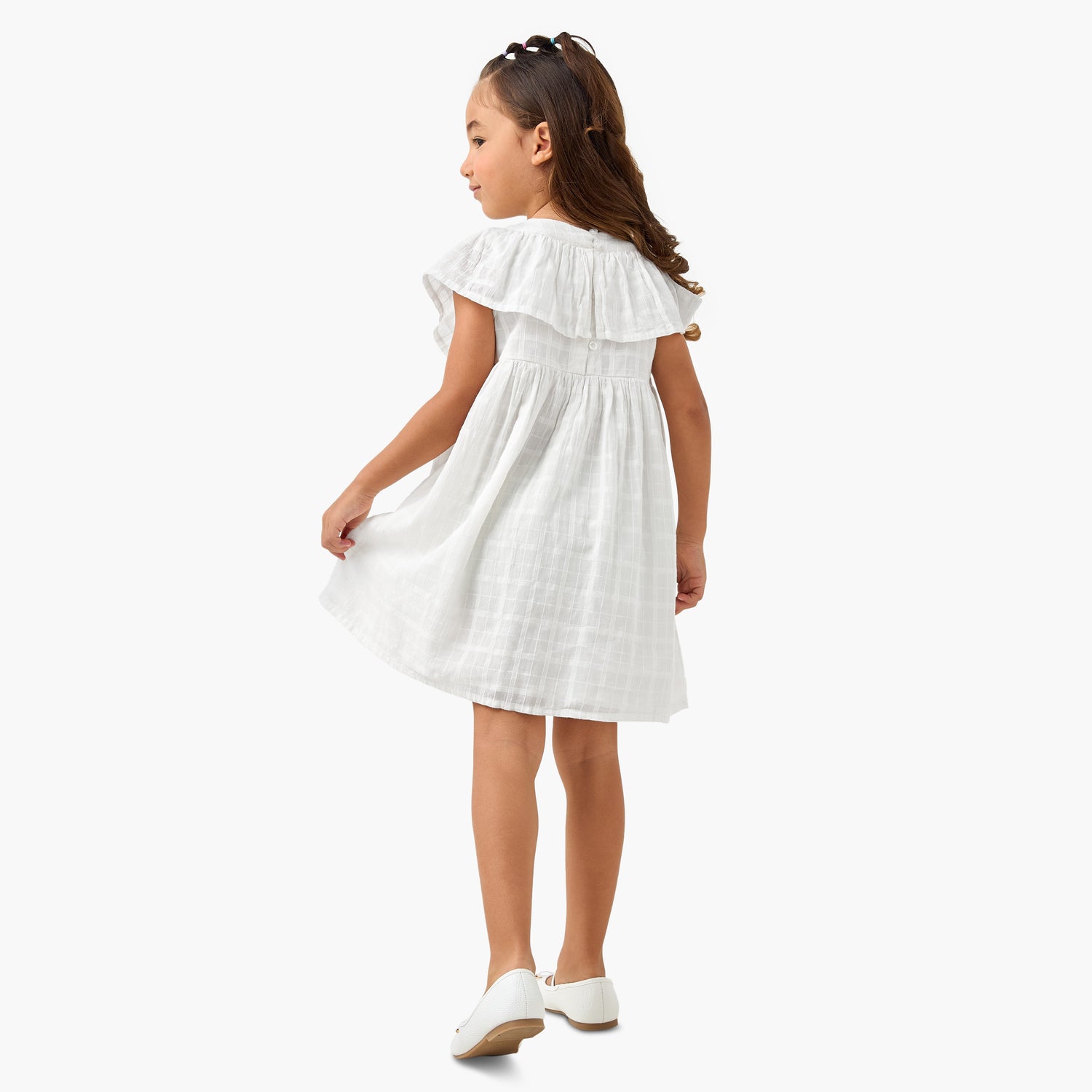 Juniors Checked Sleeveless Dress with Ruffle Detail