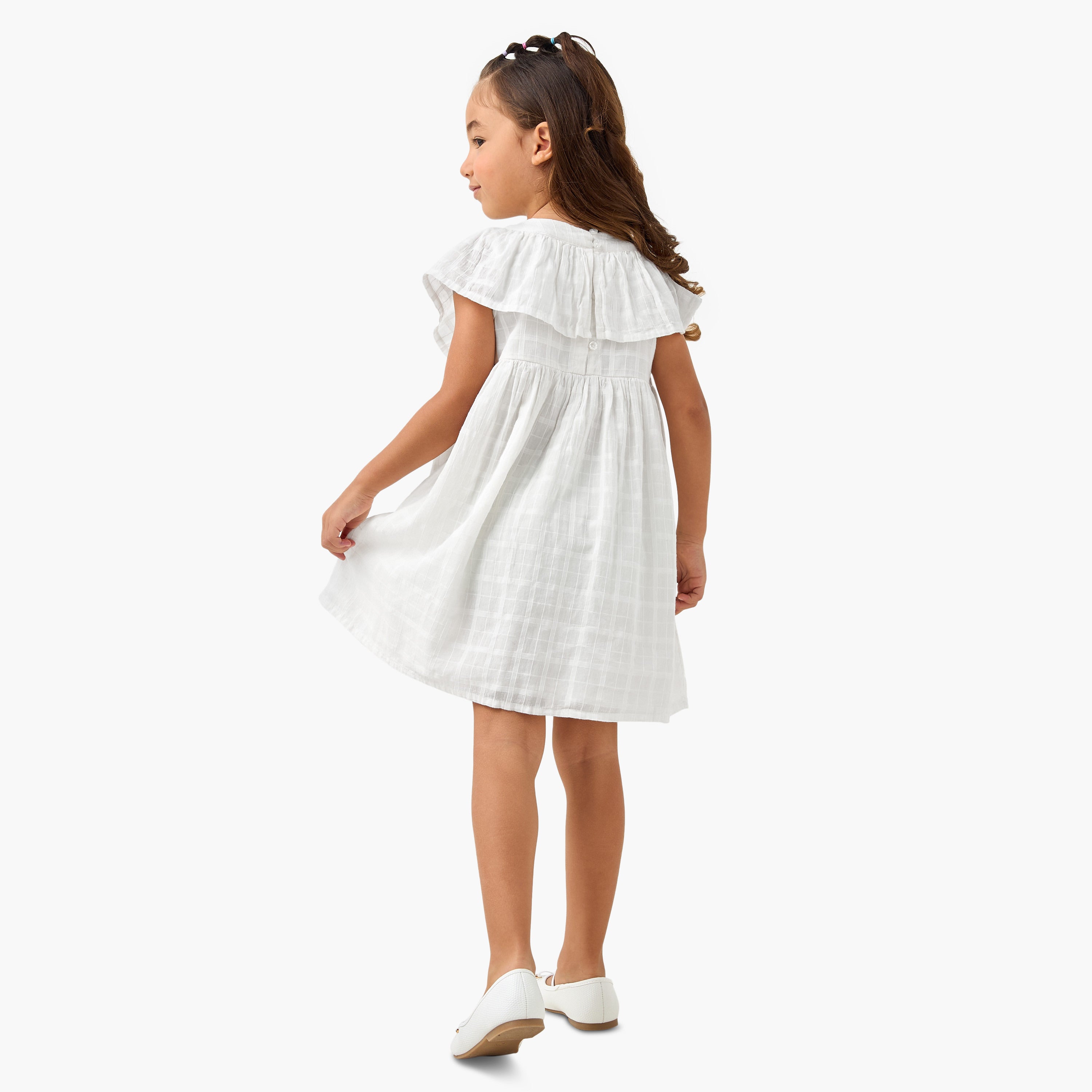 Juniors Checked Sleeveless Dress with Ruffle Detail