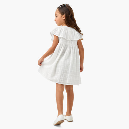 Juniors Checked Sleeveless Dress with Ruffle Detail