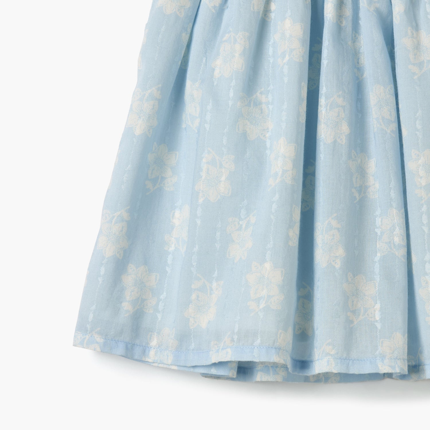 Juniors All-Over Floral Print Dress with Flutter Sleeves