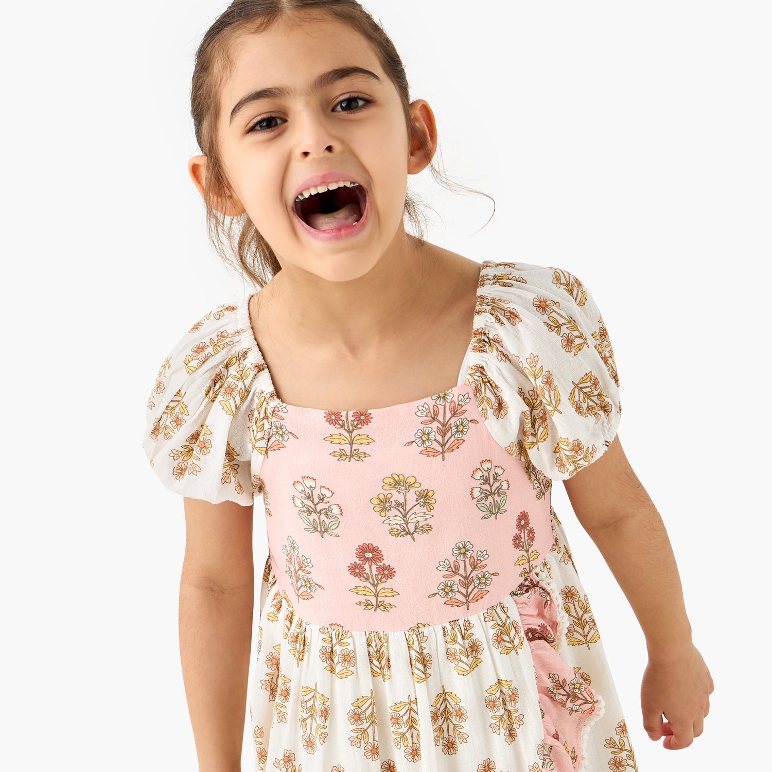 Juniors All-Over Floral Print Dress with Puff Sleeves