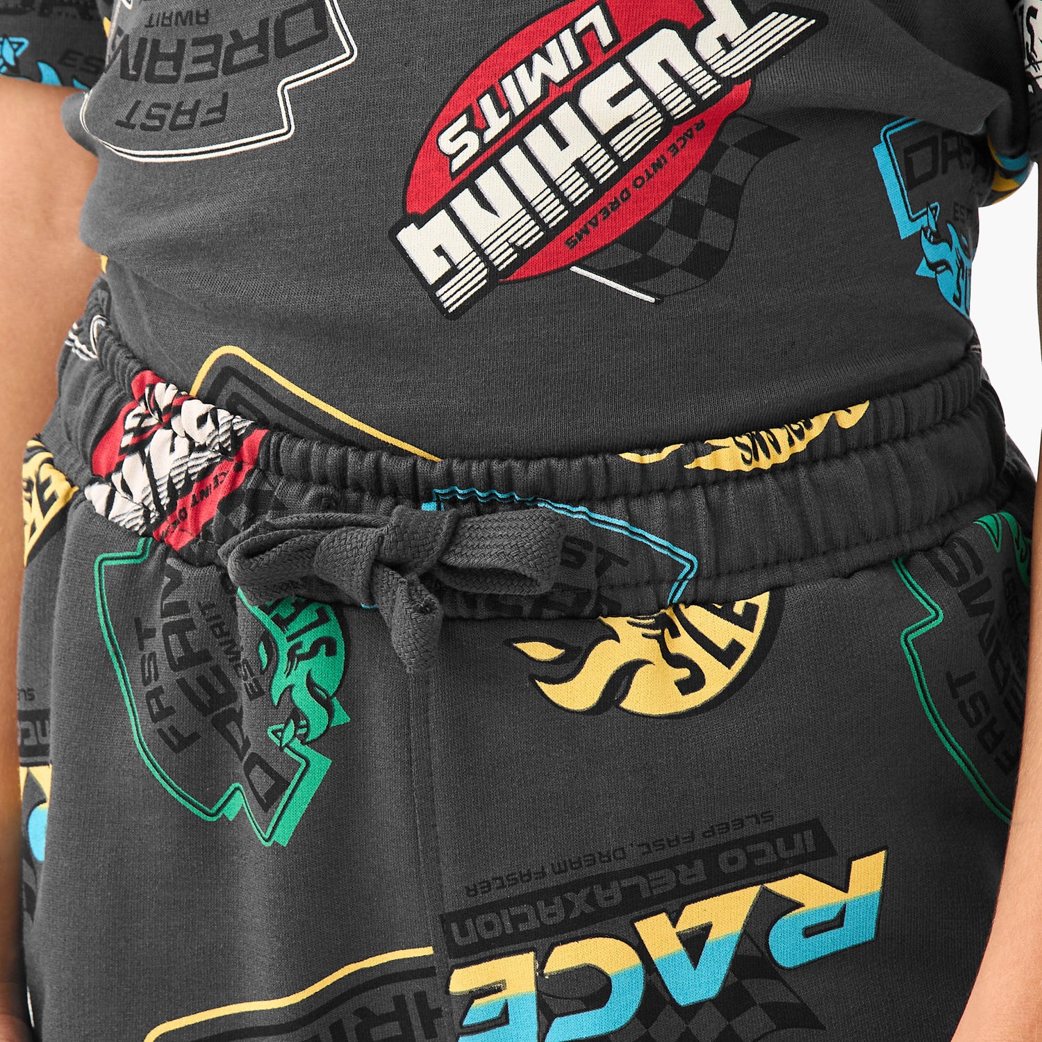 Juniors Printed T-shirt and Pyjama Set