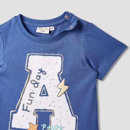 Juniors Graphic Print T-shirt with Short Sleeves