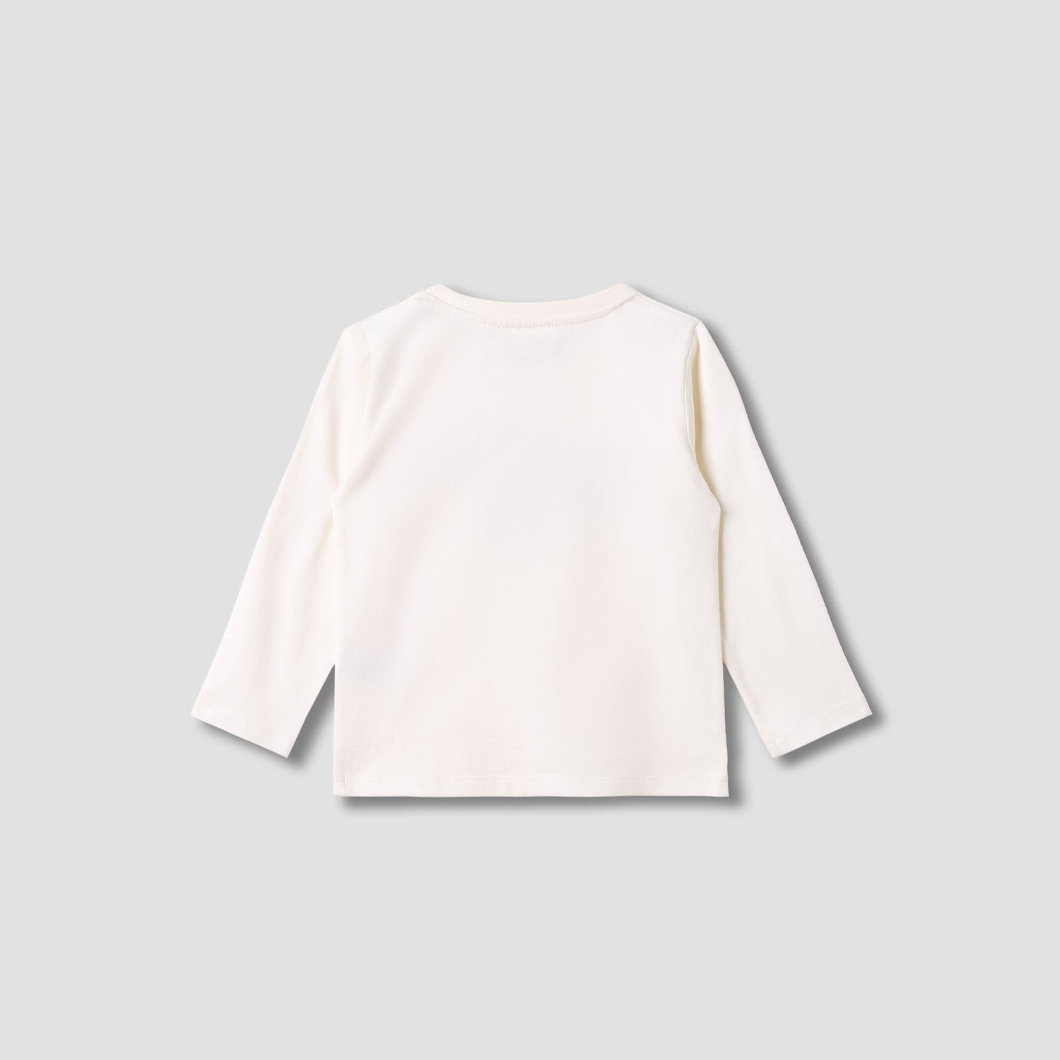Juniors Graphic Print T-shirt with Long Sleeves