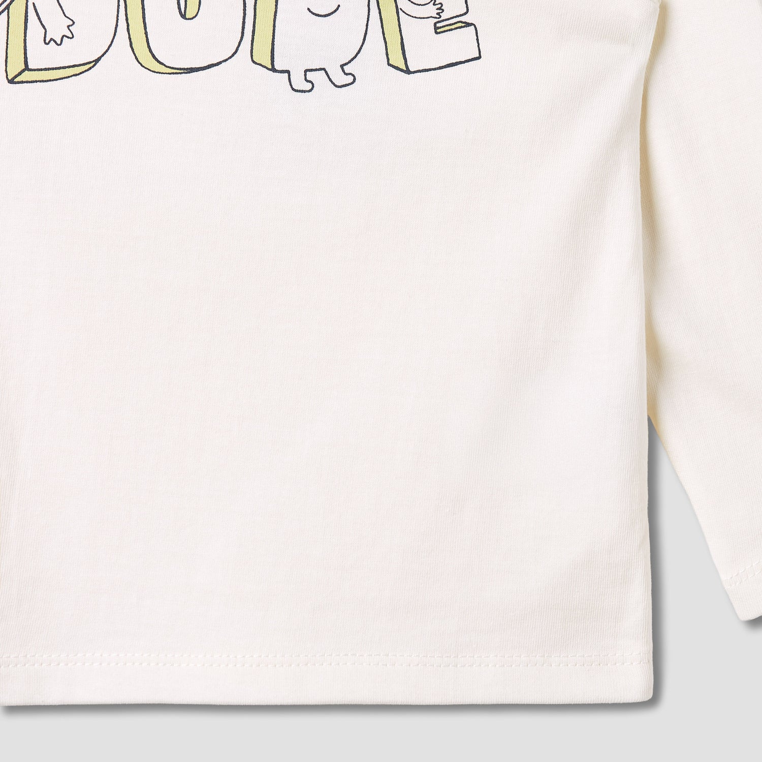 Juniors Graphic Print T-shirt with Long Sleeves