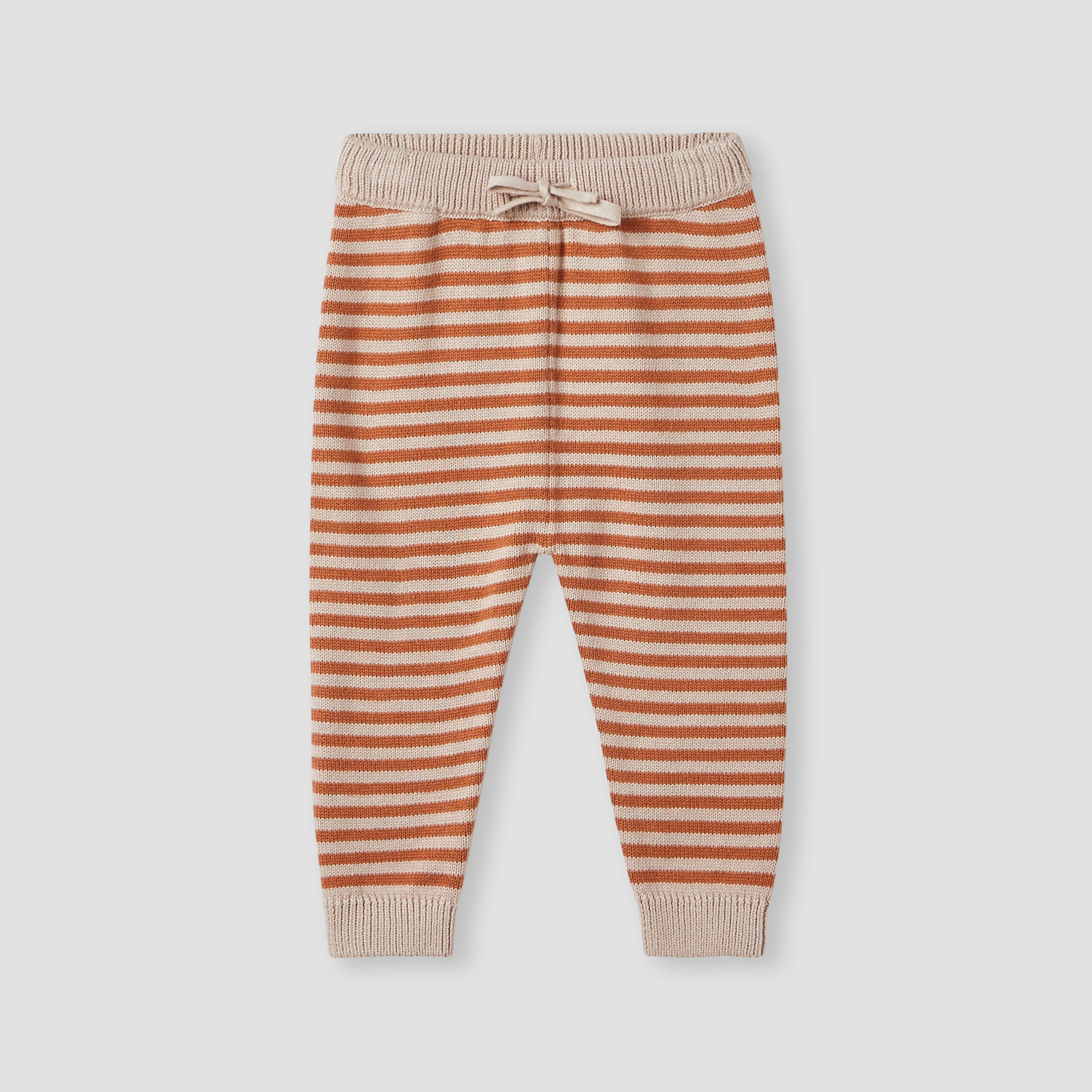 Juniors Lion Motif Sweater and Joggers Set