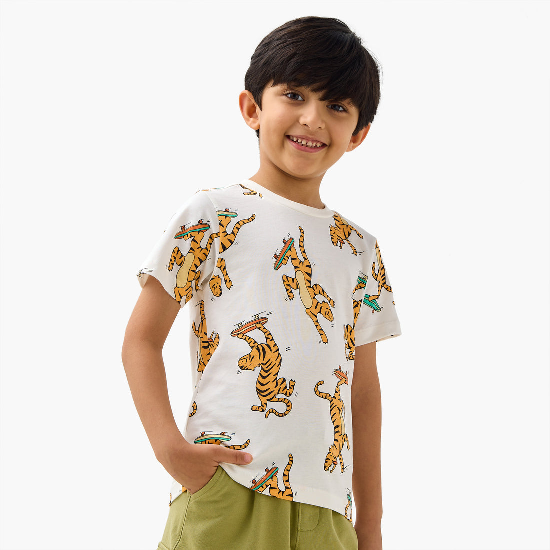 Juniors All-Over Tiger Print T-shirt with Crew Neck - White / 1-2 yrs