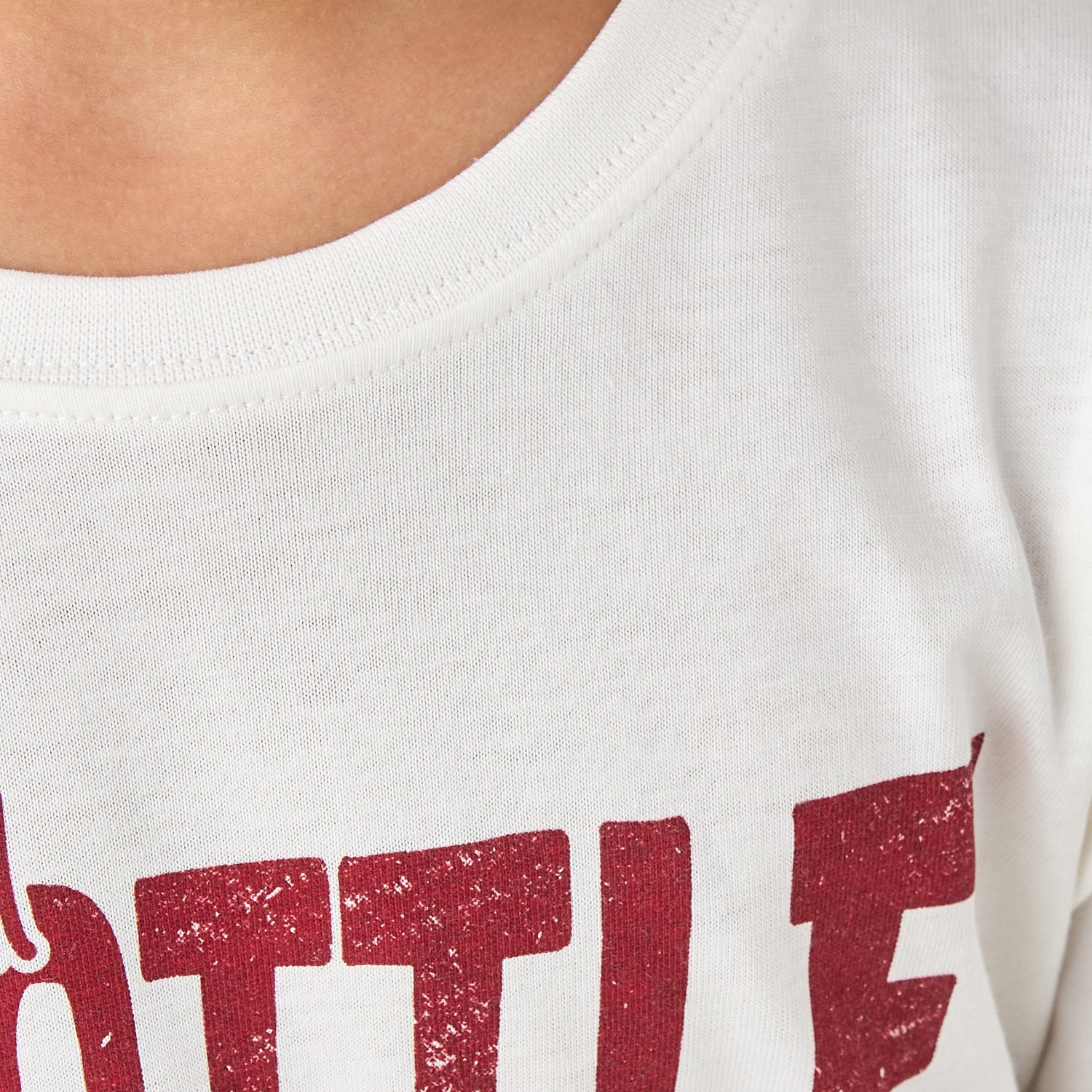 Juniors Printed T-shirt with Long Sleeves