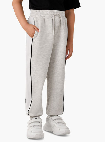 Juniors Boys Sweatshirt and Joggers Set with Hood - Soft Polyester - Long Sleeves-boys-clothing-setsandcoords-image-3