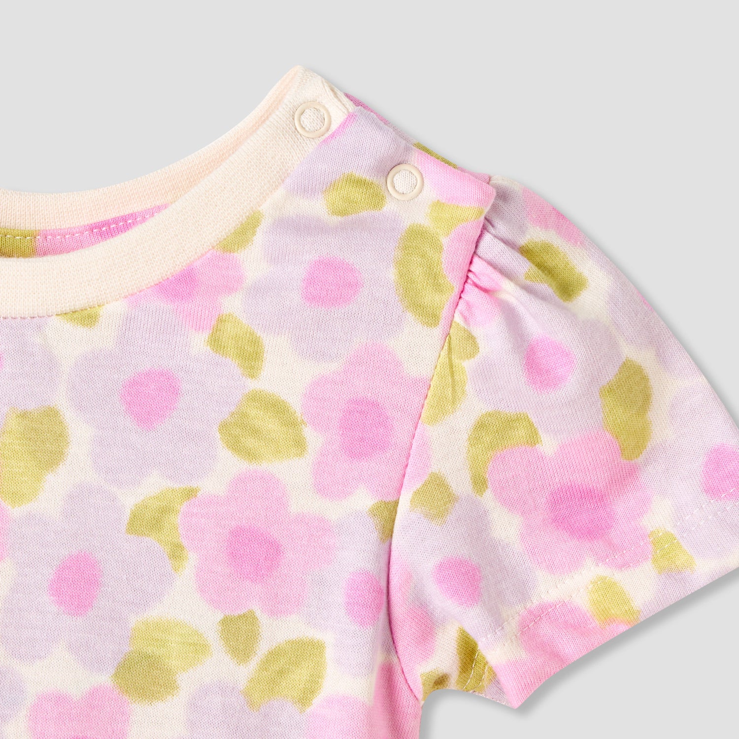 Set of 2 Juniors Round Neck Short Sleeve T-shirts with Floral Print