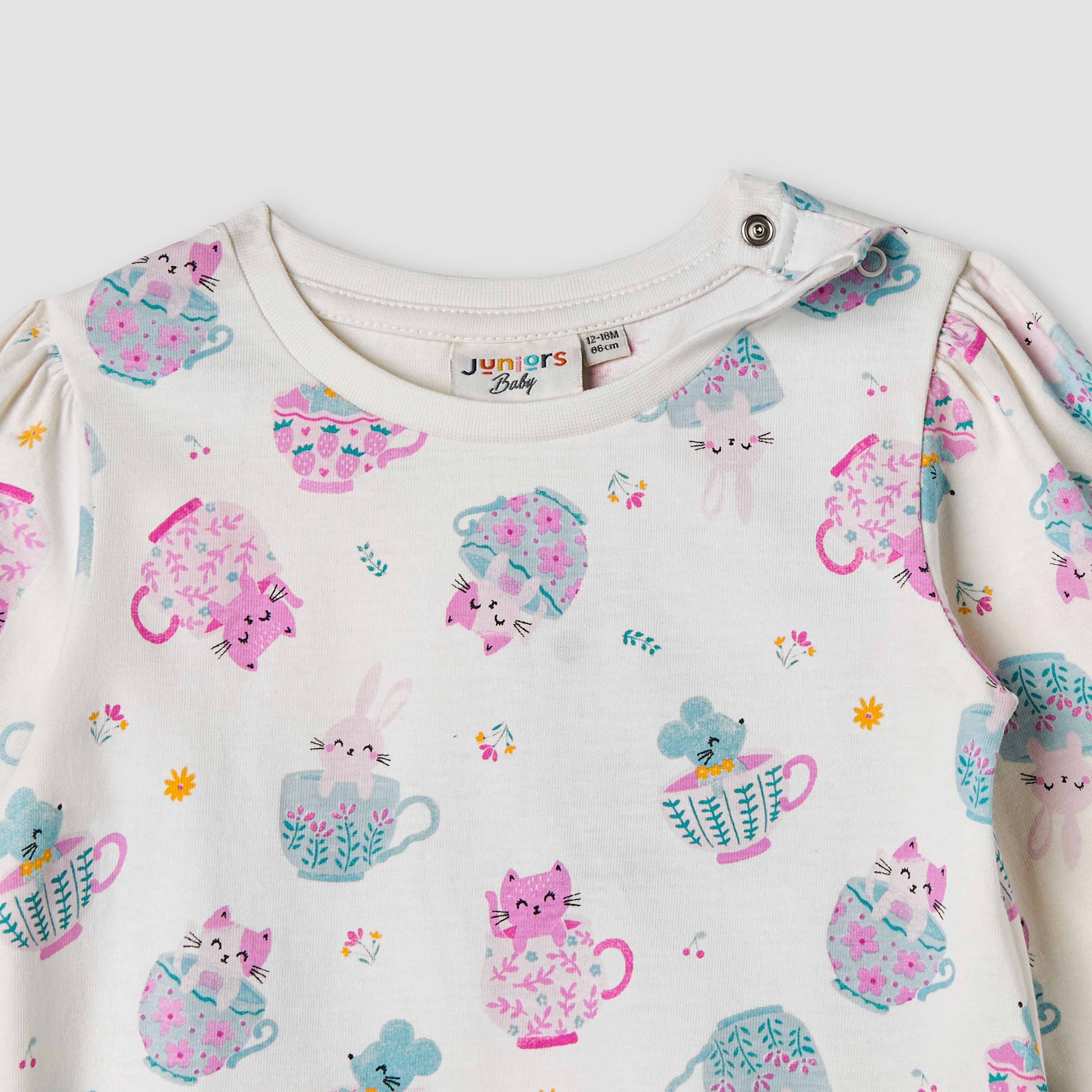 Juniors Printed Top with Long Sleeves