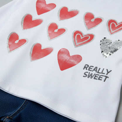 Juniors Crew Neck Long Sleeves T-shirt with Heart Print