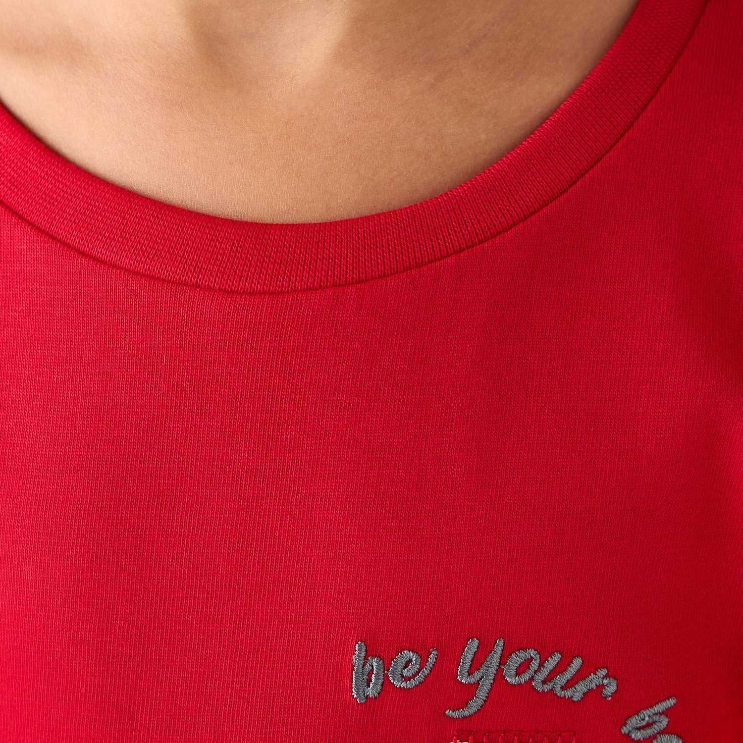 Juniors Crew Neck Long Sleeves T-shirt with Bow Embellishment