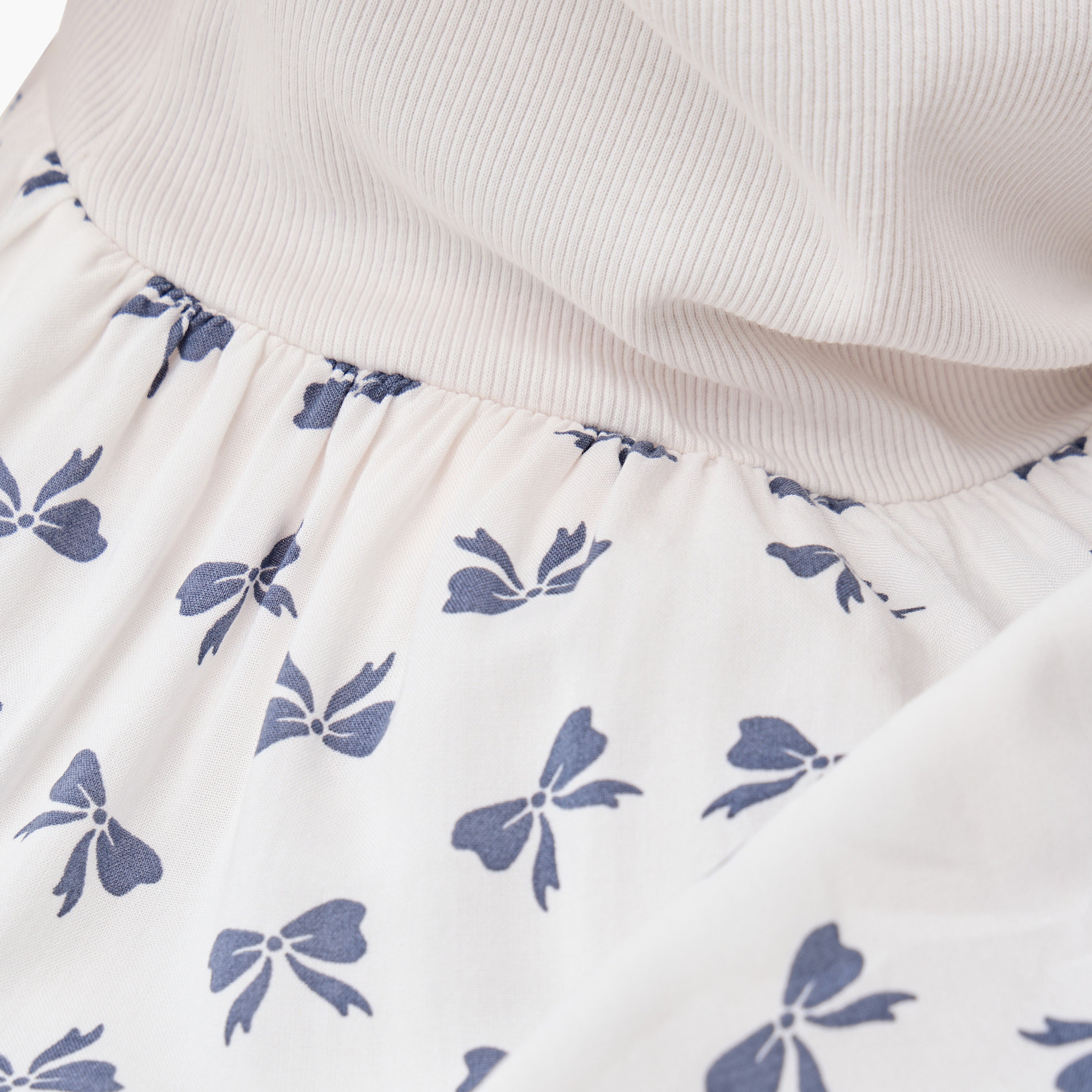 Juniors Bow Print Drop Waist Dress with Short Sleeves