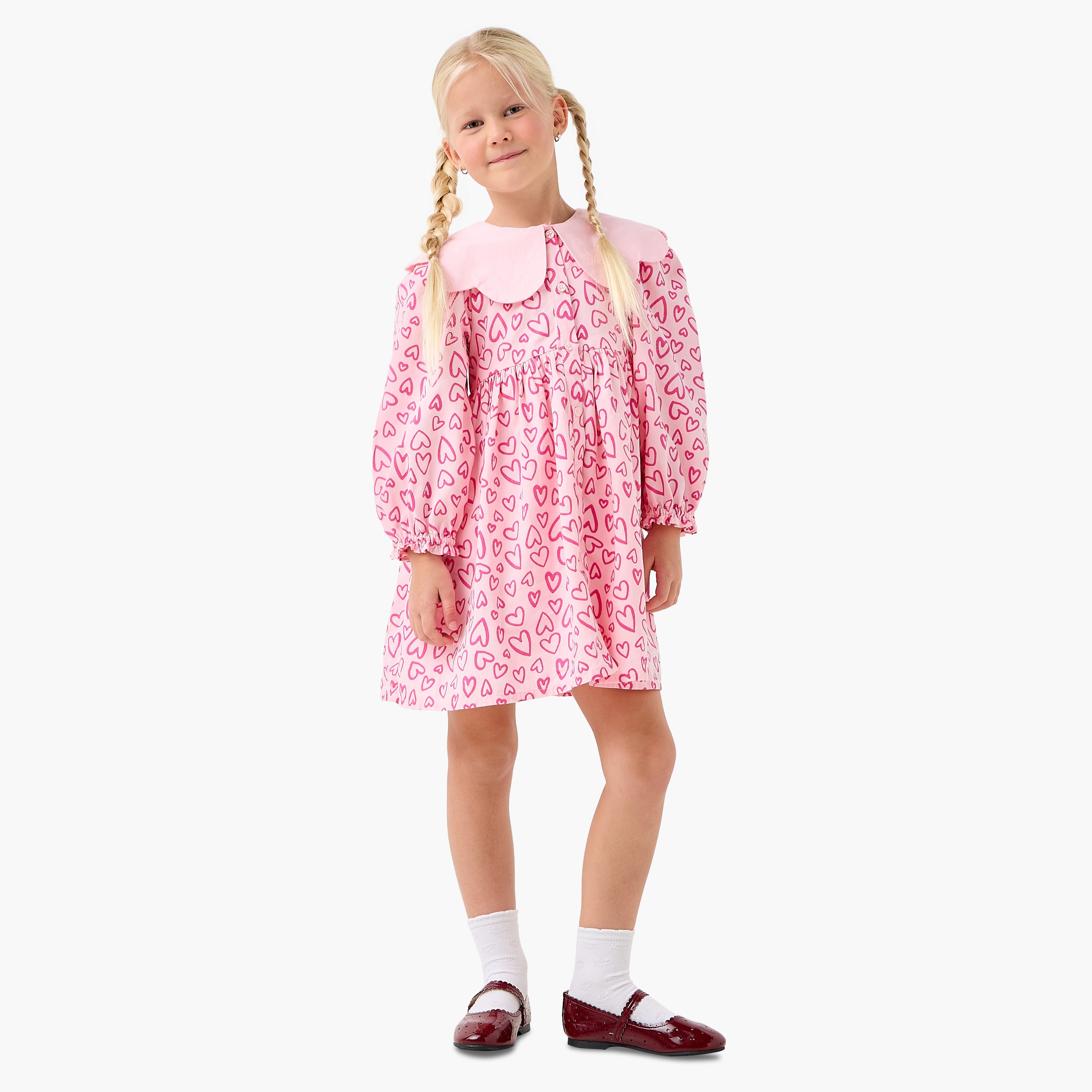 Juniors Peter Pan Collar Long Sleeves Knee Length Dress with Heart Print