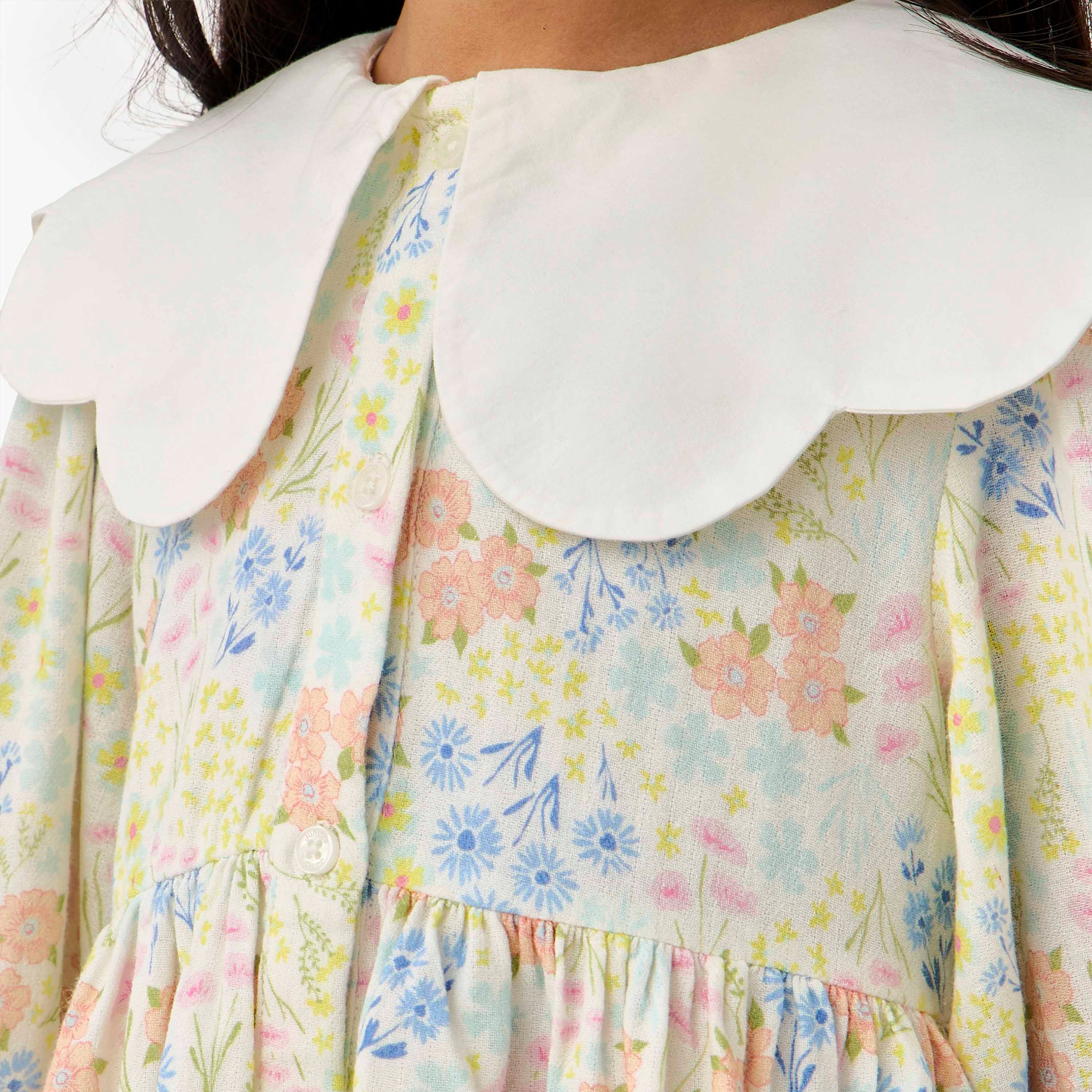 Juniors Peter Pan Collar Long Sleeves Dress with Floral Print