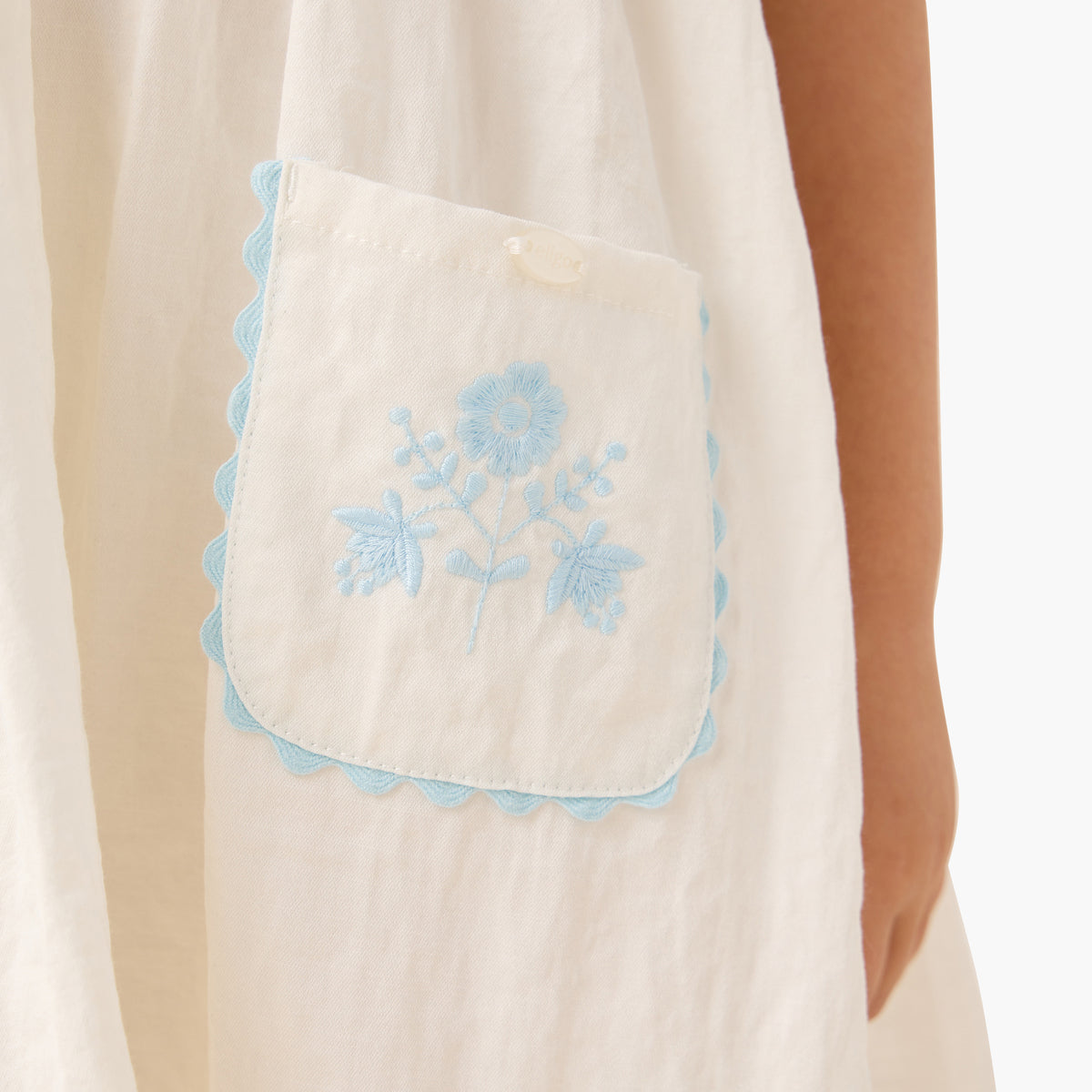 Eligo Embroidered Round Neck Dress with Pockets and Short Sleeves