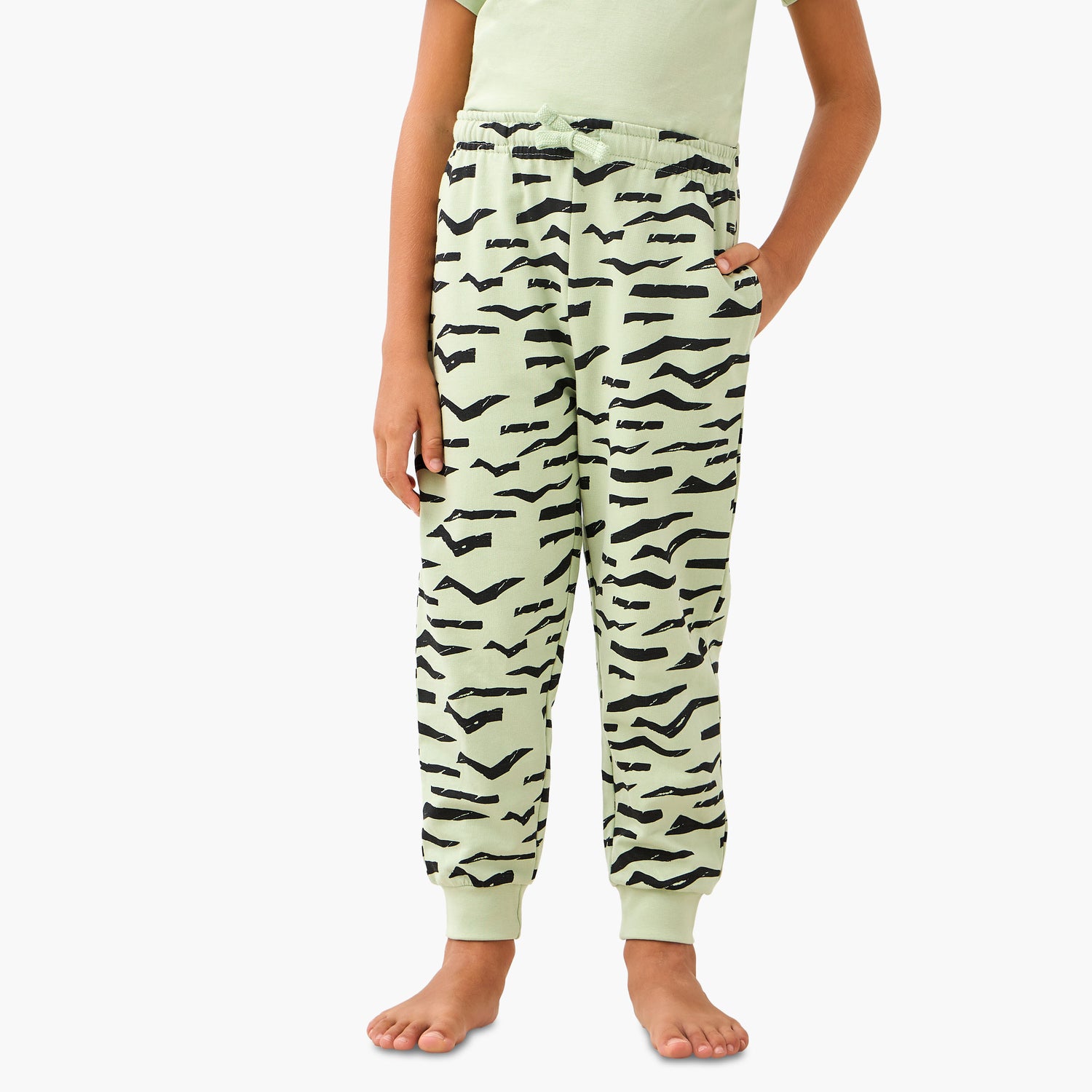Juniors Zebra Print T-shirt and Pyjama Set