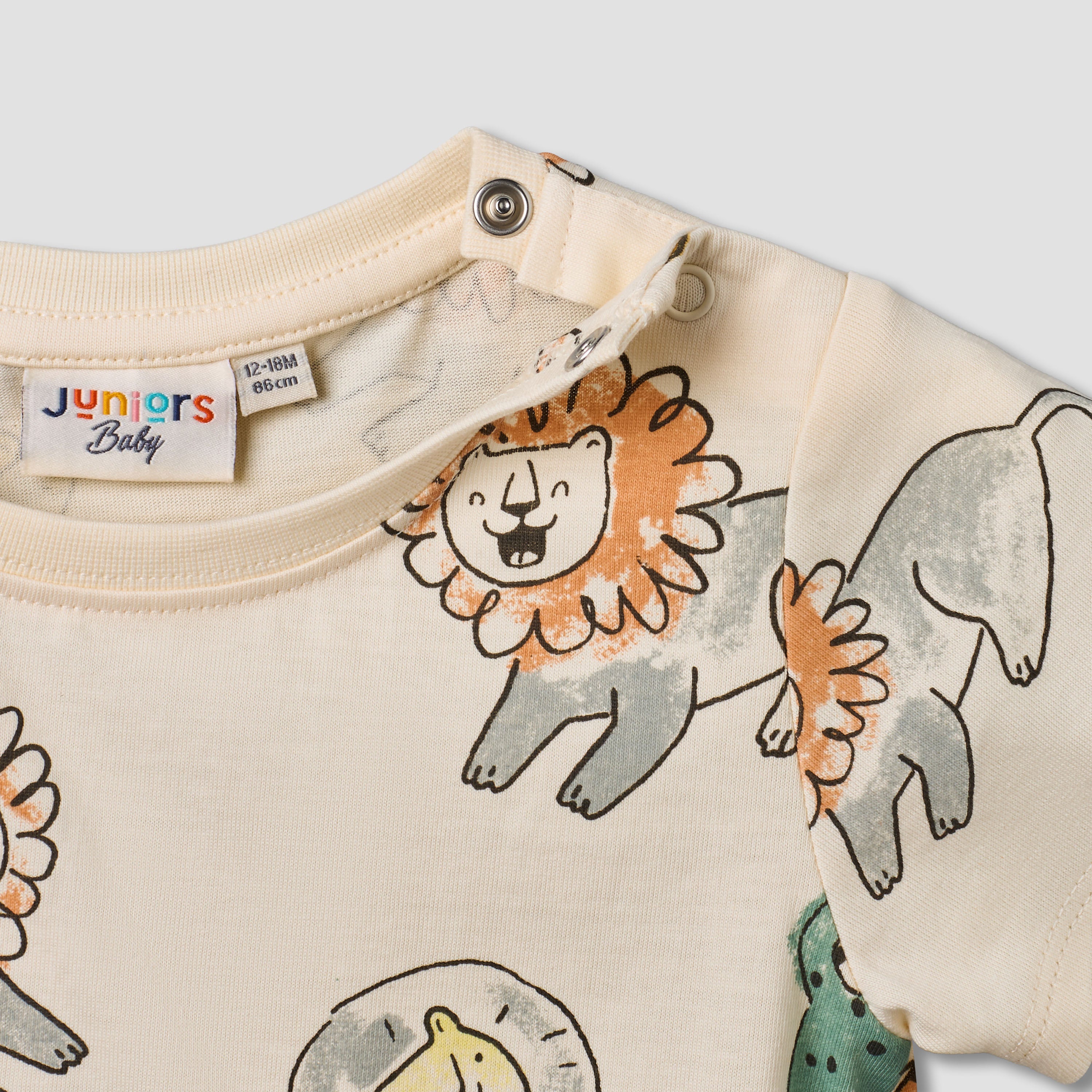 Juniors Crew Neck Short Sleeves T-shirt with Safari Print