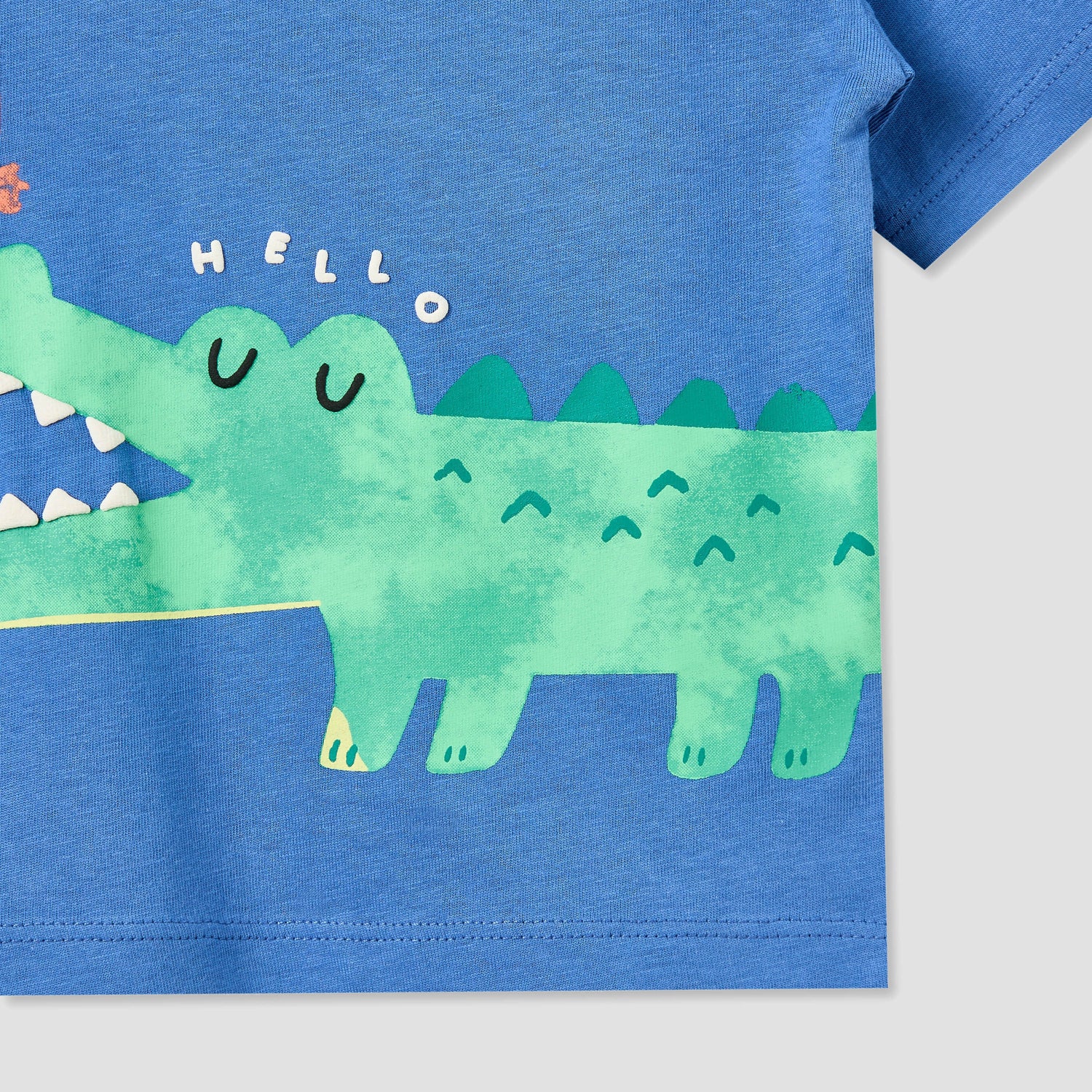 Juniors Crew Neck Short Sleeves T-shirt with Alligator Print