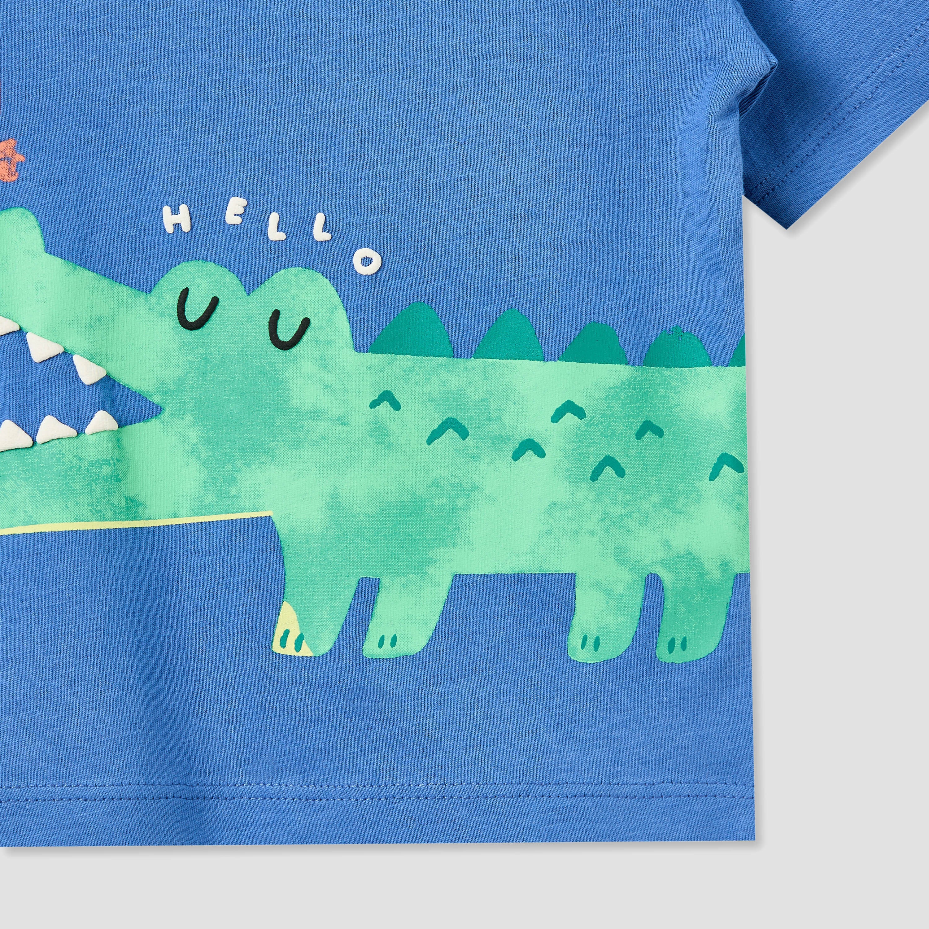Juniors Crew Neck Short Sleeves T-shirt with Alligator Print