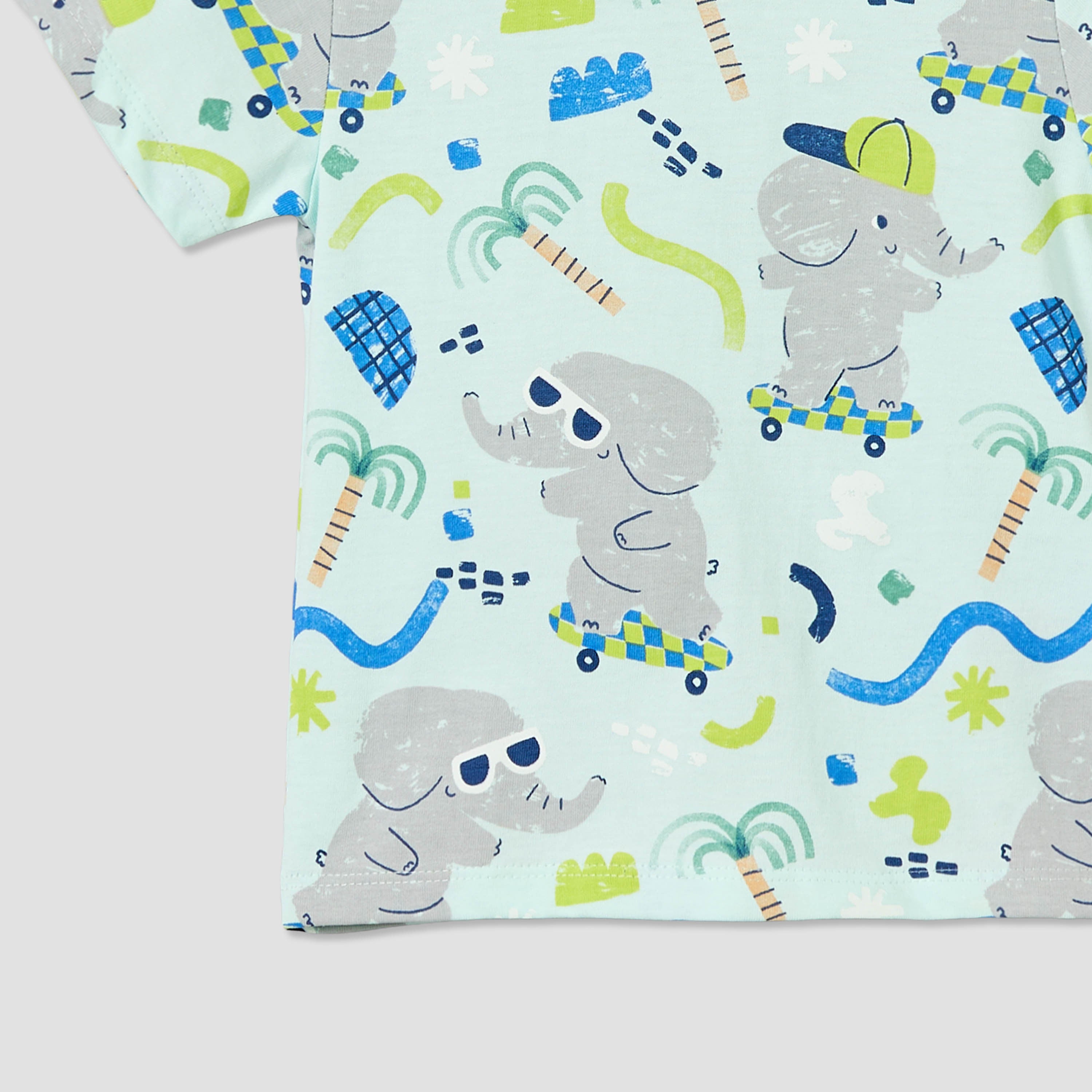 Juniors Crew Neck Short Sleeves T-shirt with Elephant Print