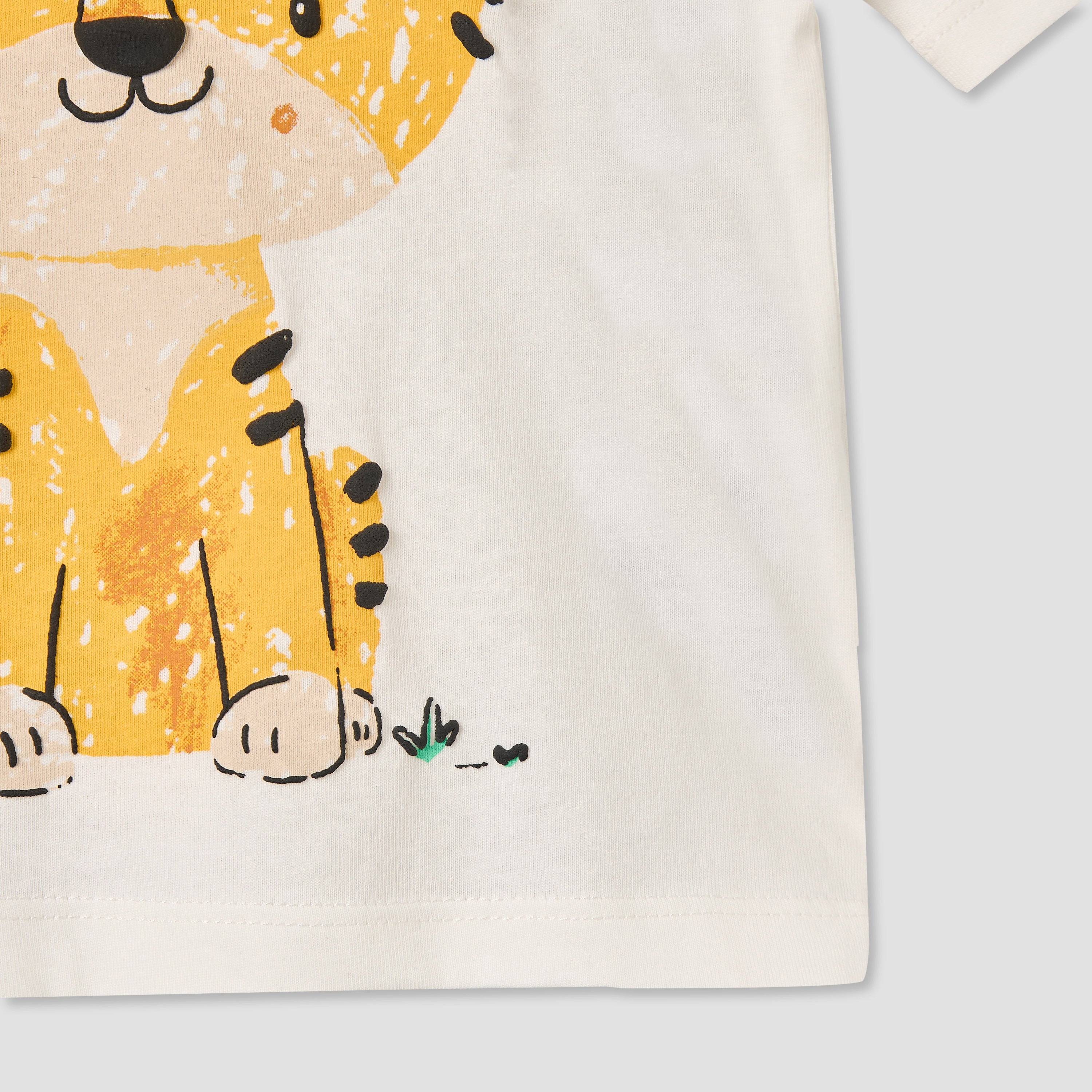 Juniors Crew Neck Short Sleeves T-shirt with Tiger Print