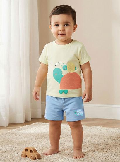 Set of 3 Juniors Crew Neck Short Sleeves T-shirt and Shorts Set with Applique Detail-baby-boys-clothing-setsandcoords-image-2