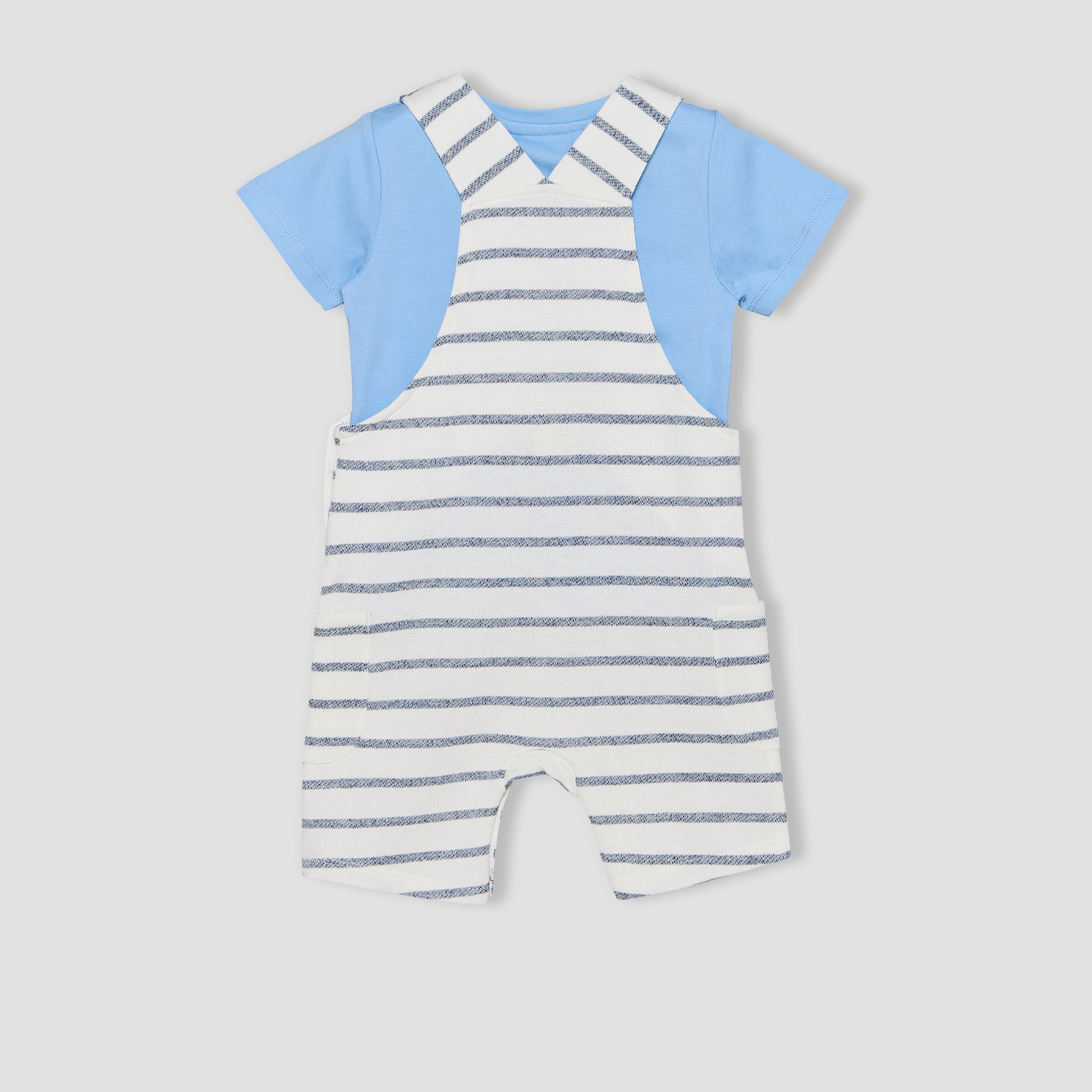 Juniors Crew Neck Short Sleeves T-shirt and Dungaree Set with Elephant Applique