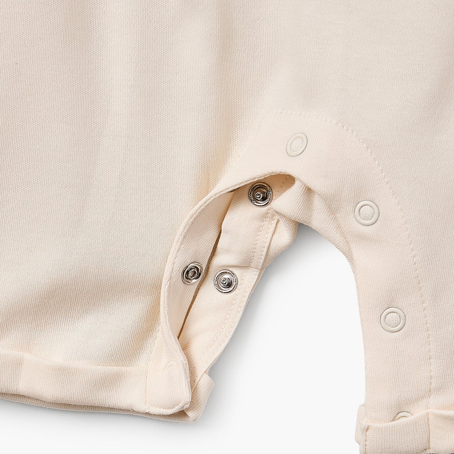 Juniors Crew Neck Short Sleeves Romper with Island Embroidery