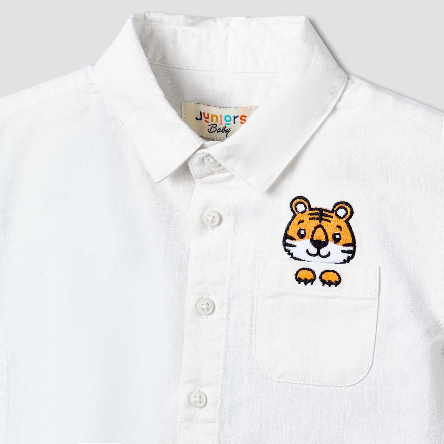 Juniors Short Sleeves Shirt with Tiger Embroidery