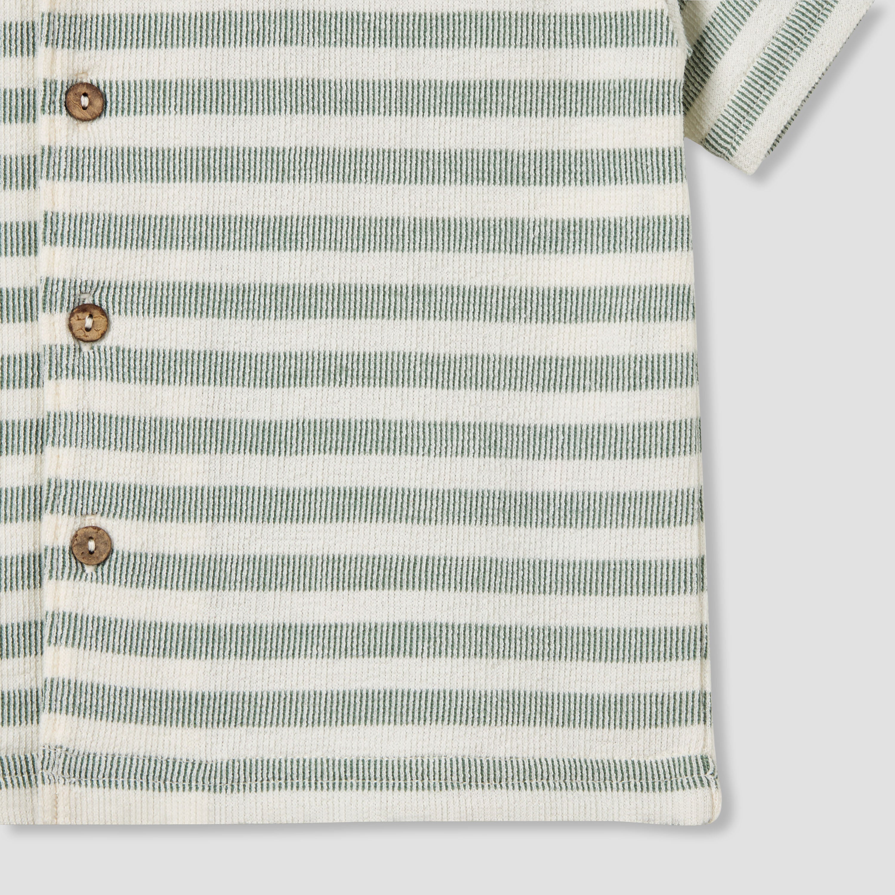 Juniors Short Sleeves Shirt with Stripes