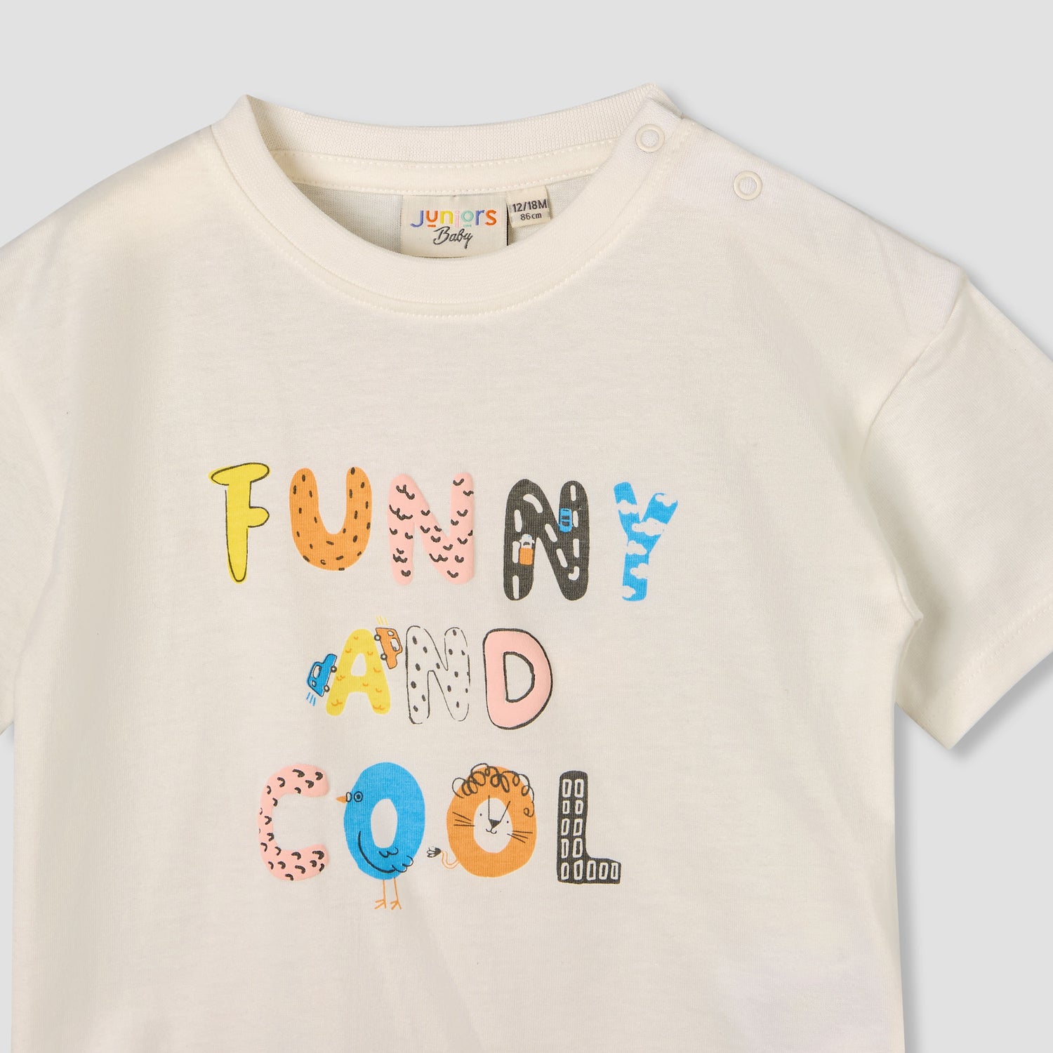 Juniors Crew Neck Short Sleeves T-shirt and Shorts Set with Graphic Print