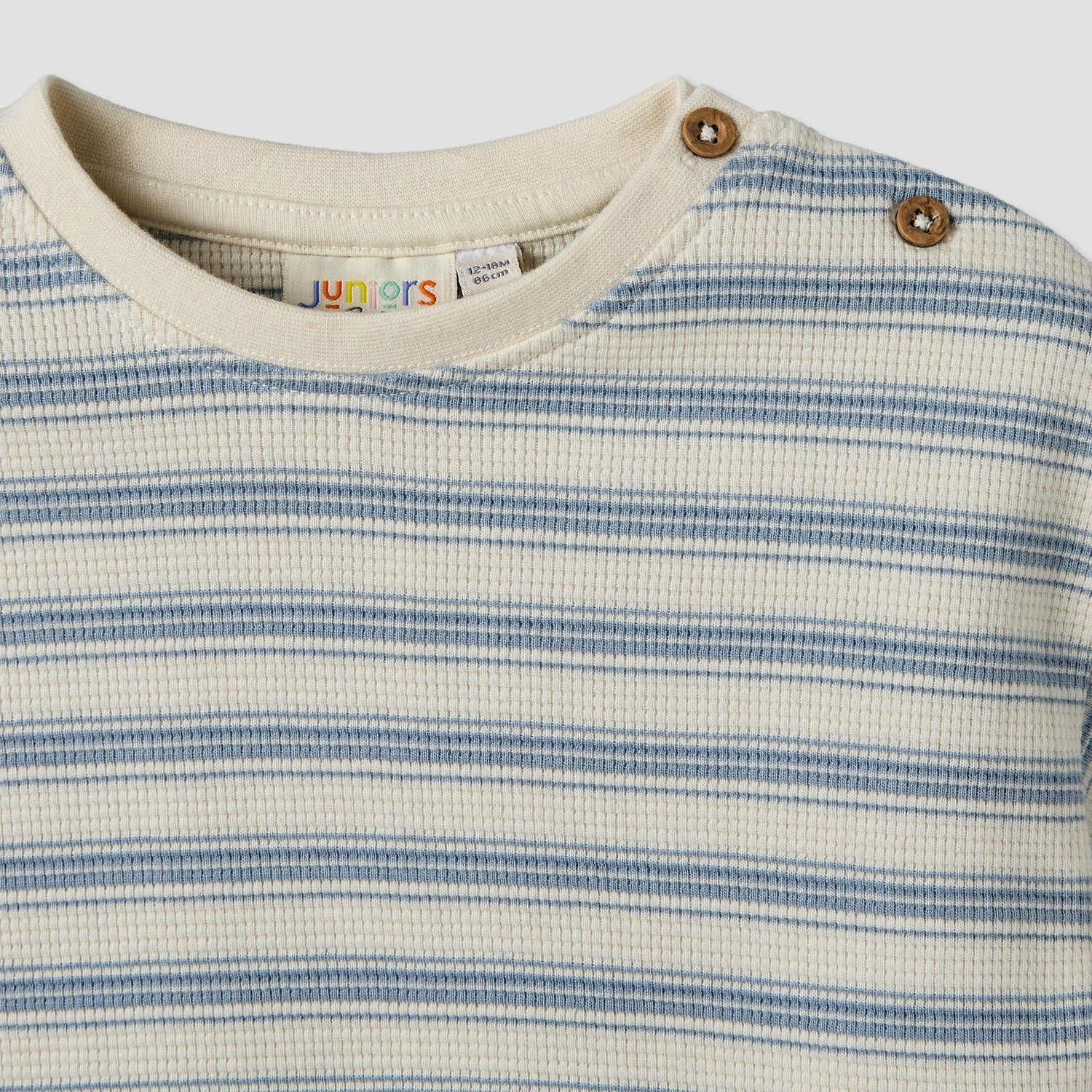 Juniors Crew Neck Short Sleeves T-shirt and Shorts Set with Button Closure