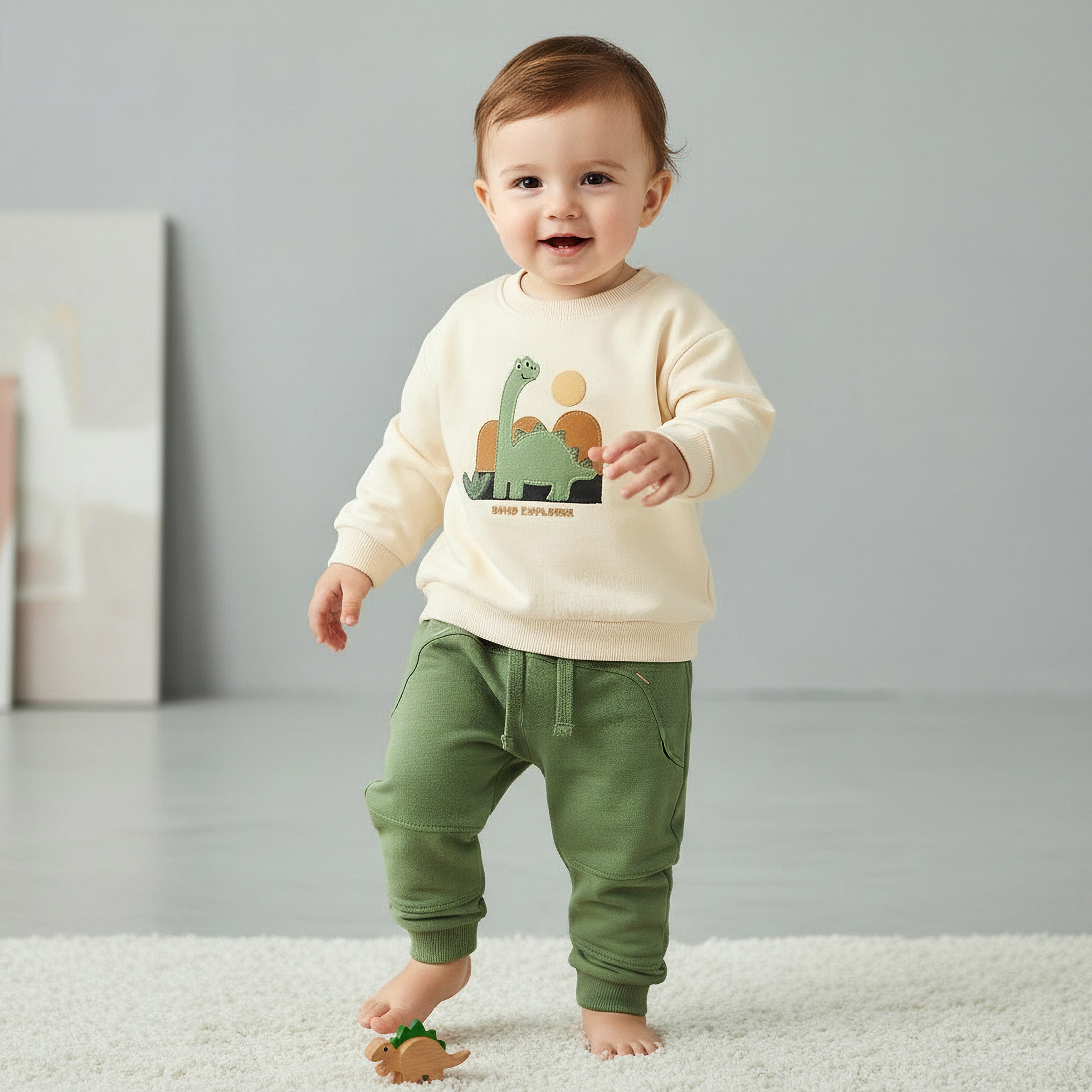 Juniors Crew Neck Long Sleeves Sweatshirt and Joggers Set with Drawstring Waist