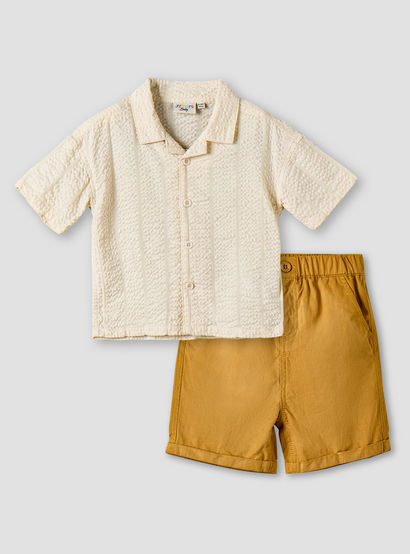 Juniors Camp Collar Short Sleeves Shirt and Shorts Set with Textured Design-baby-boys-clothing-setsandcoords-image-2