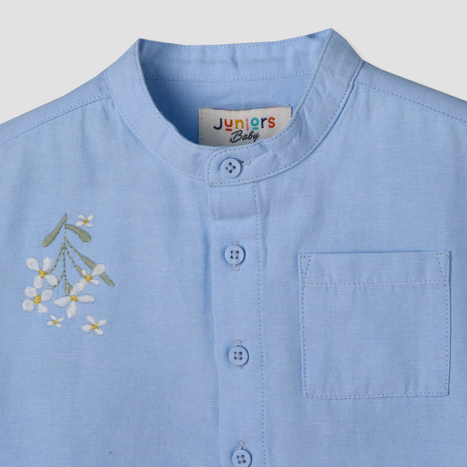 Juniors Short Sleeves Shirt with Embroidery