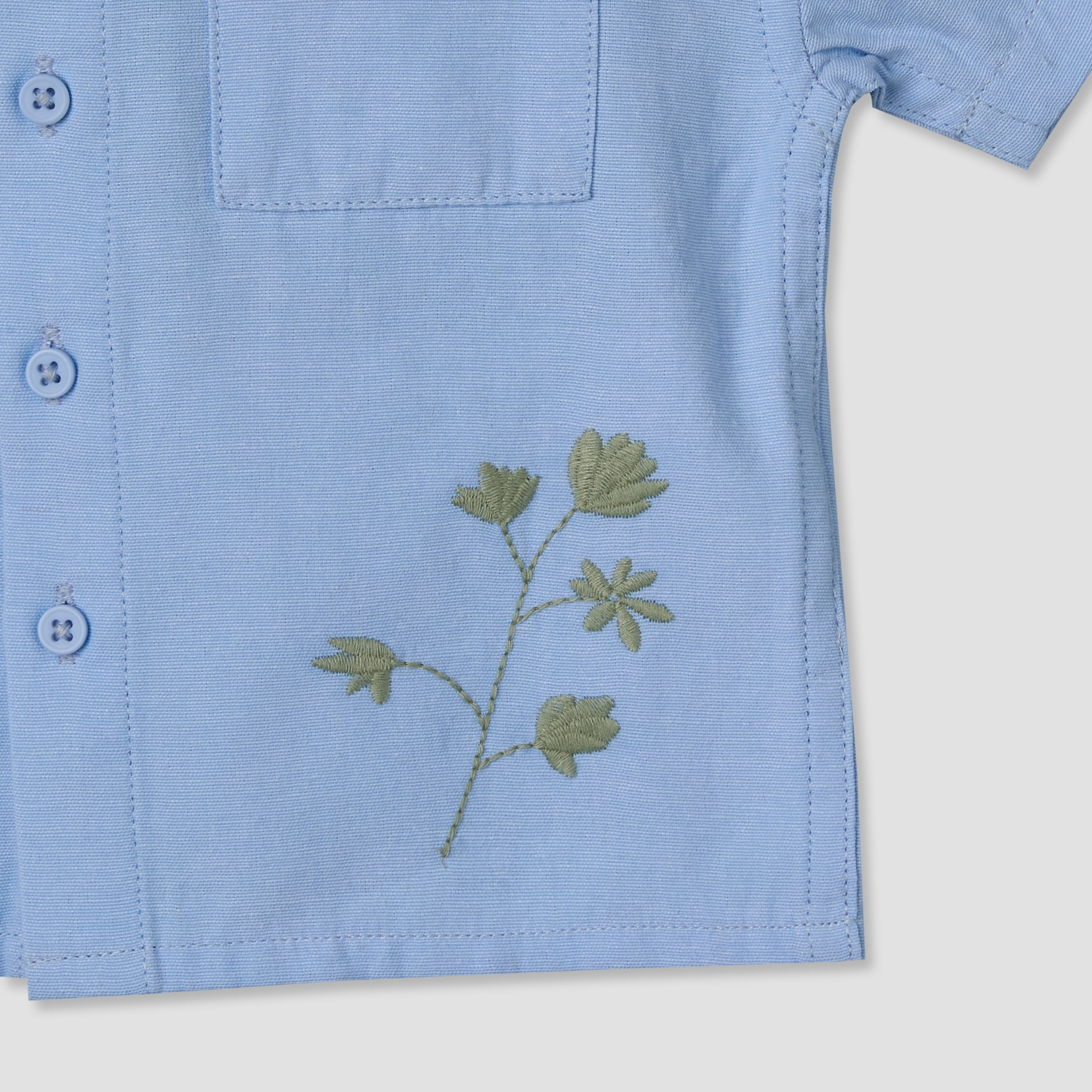 Juniors Short Sleeves Shirt with Embroidery