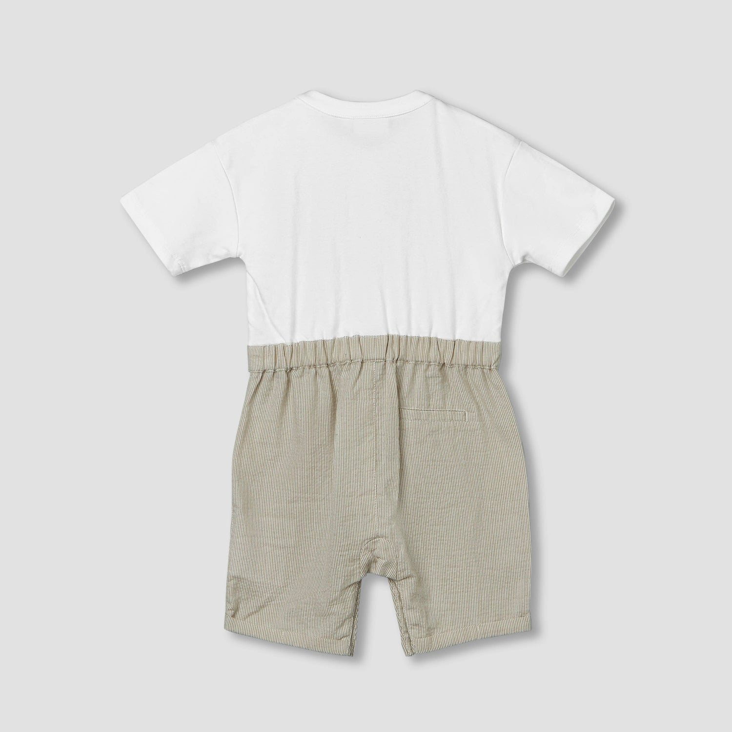 Juniors Henley Neck Short Sleeves Romper with Star Embroidered