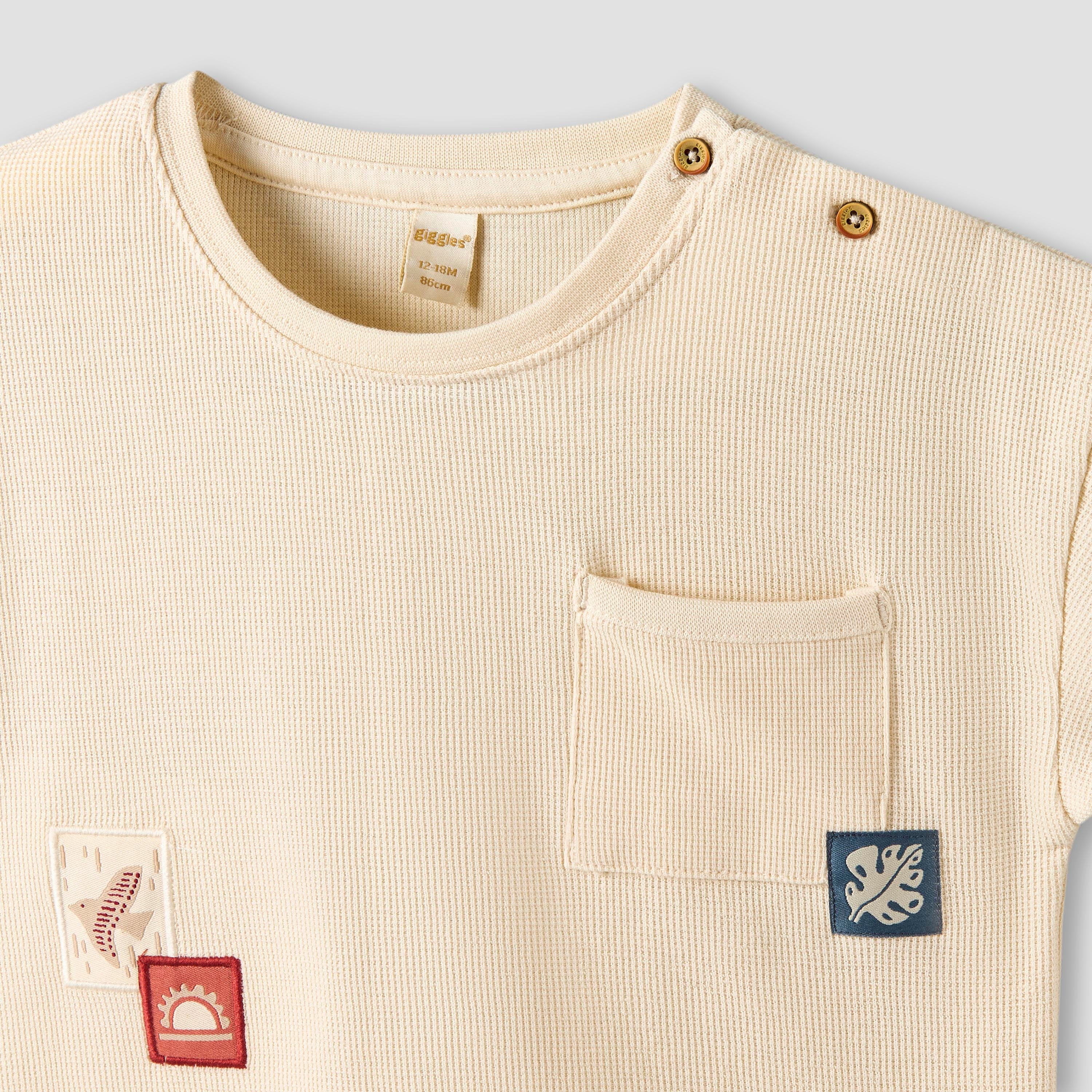 Giggles Crew Neck Short Sleeves T-shirt with Pocket