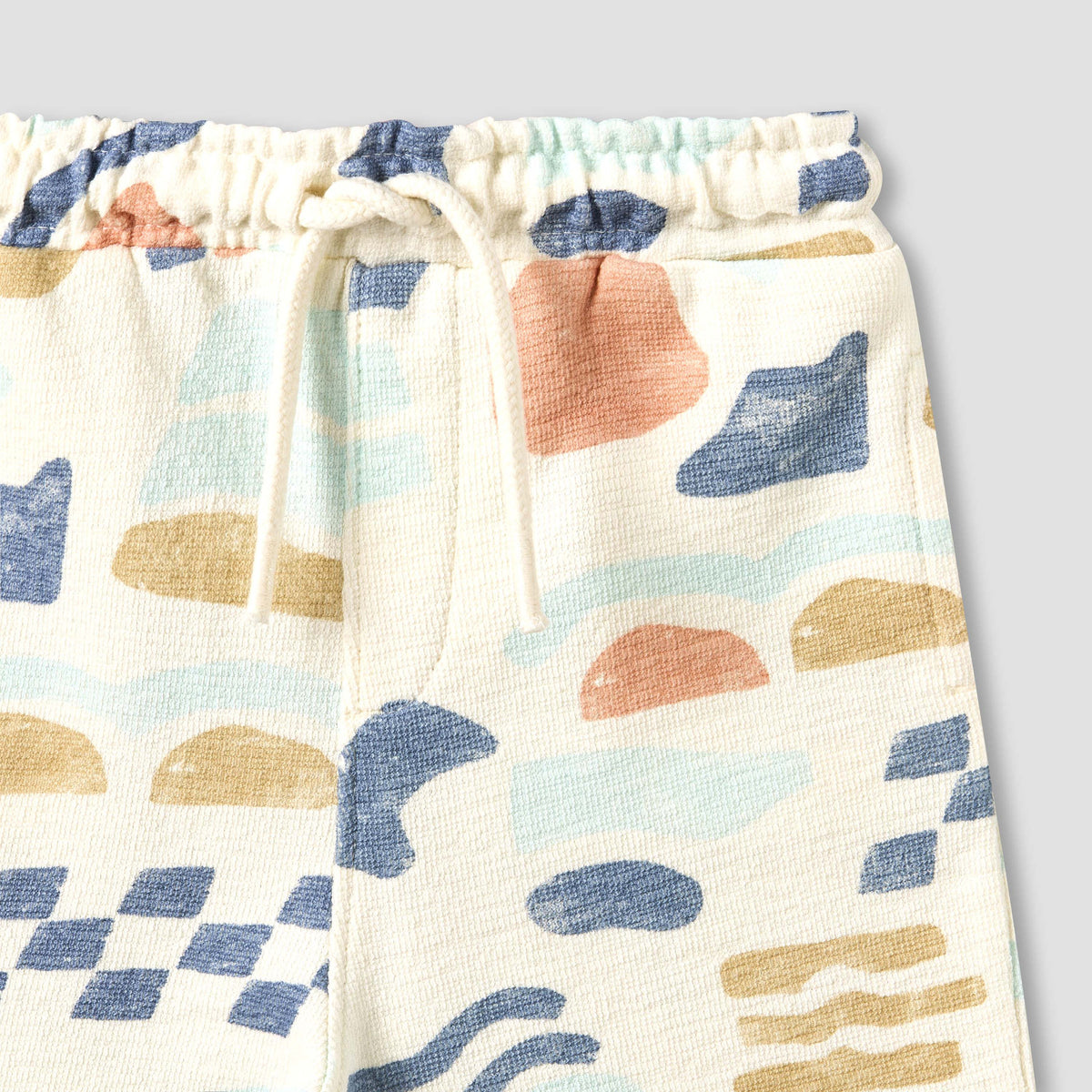 Giggles Collared Short Sleeves Shirt and Shorts Set with Abstract Print
