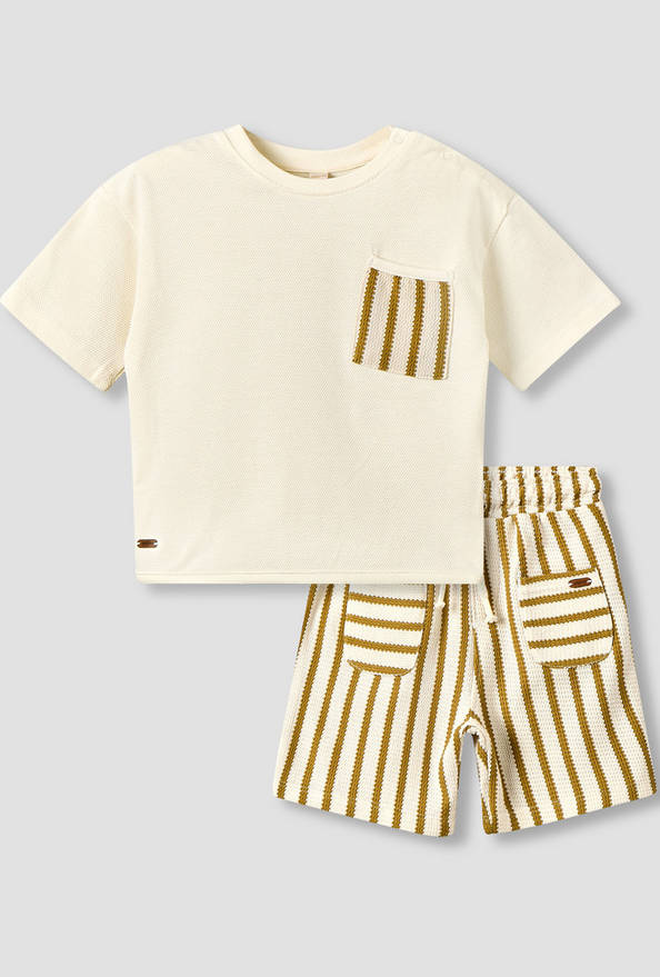 Giggles Crew Neck Short Sleeve T-shirt and Shorts Set with Button Closure