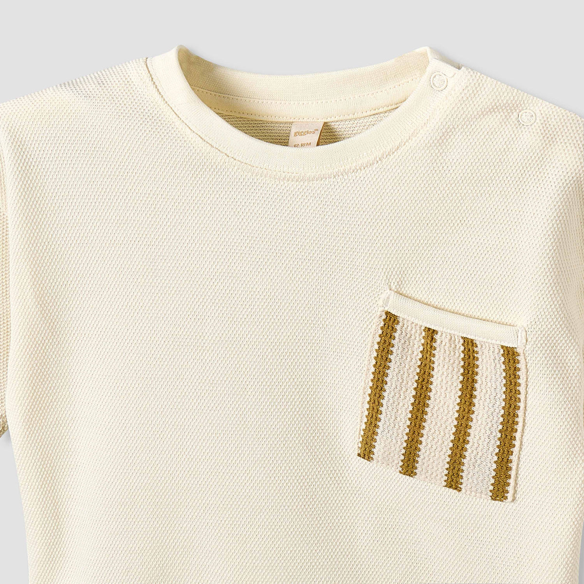 Giggles Crew Neck Short Sleeve T-shirt and Shorts Set with Button Closure