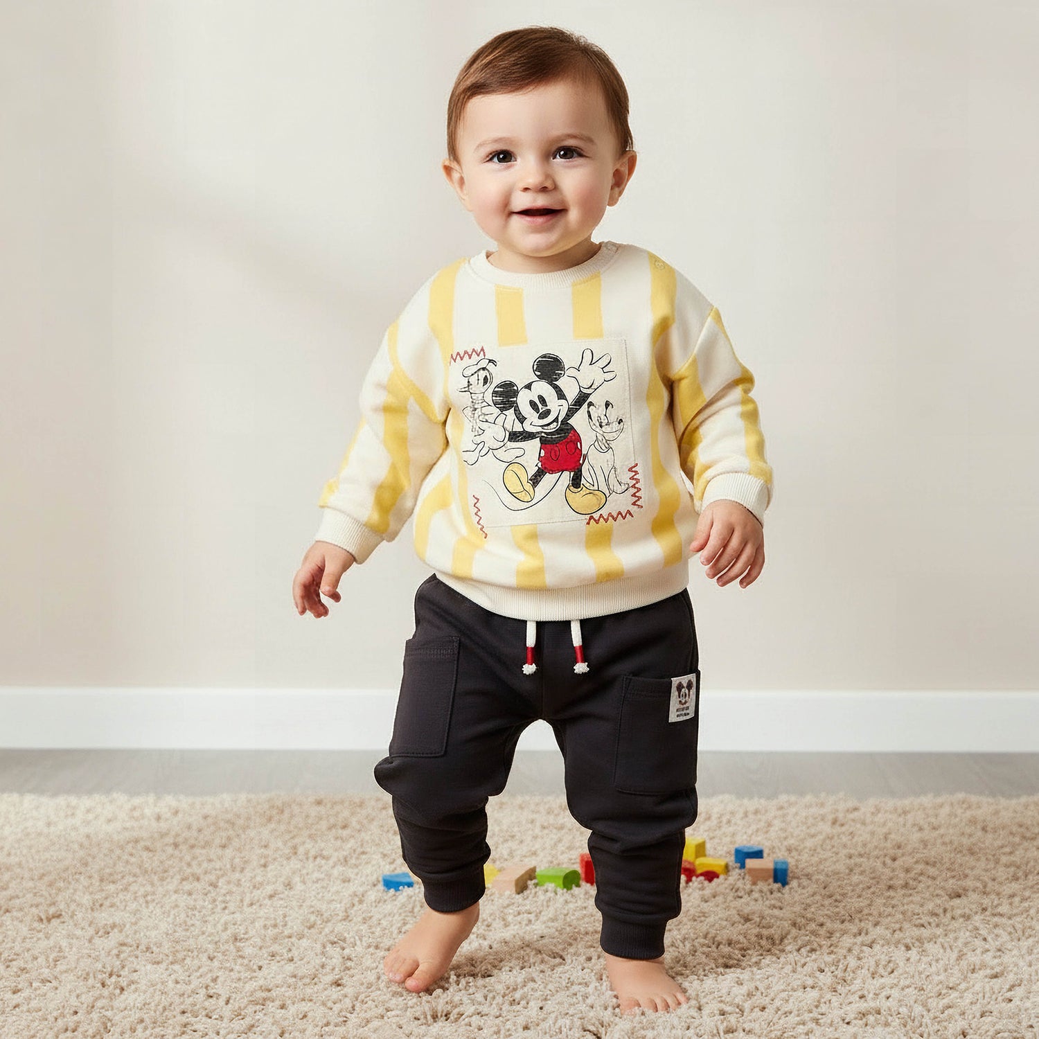 Disney Crew Neck Long Sleeves Sweatshirt and Pants Set with Mickey Mouse Print