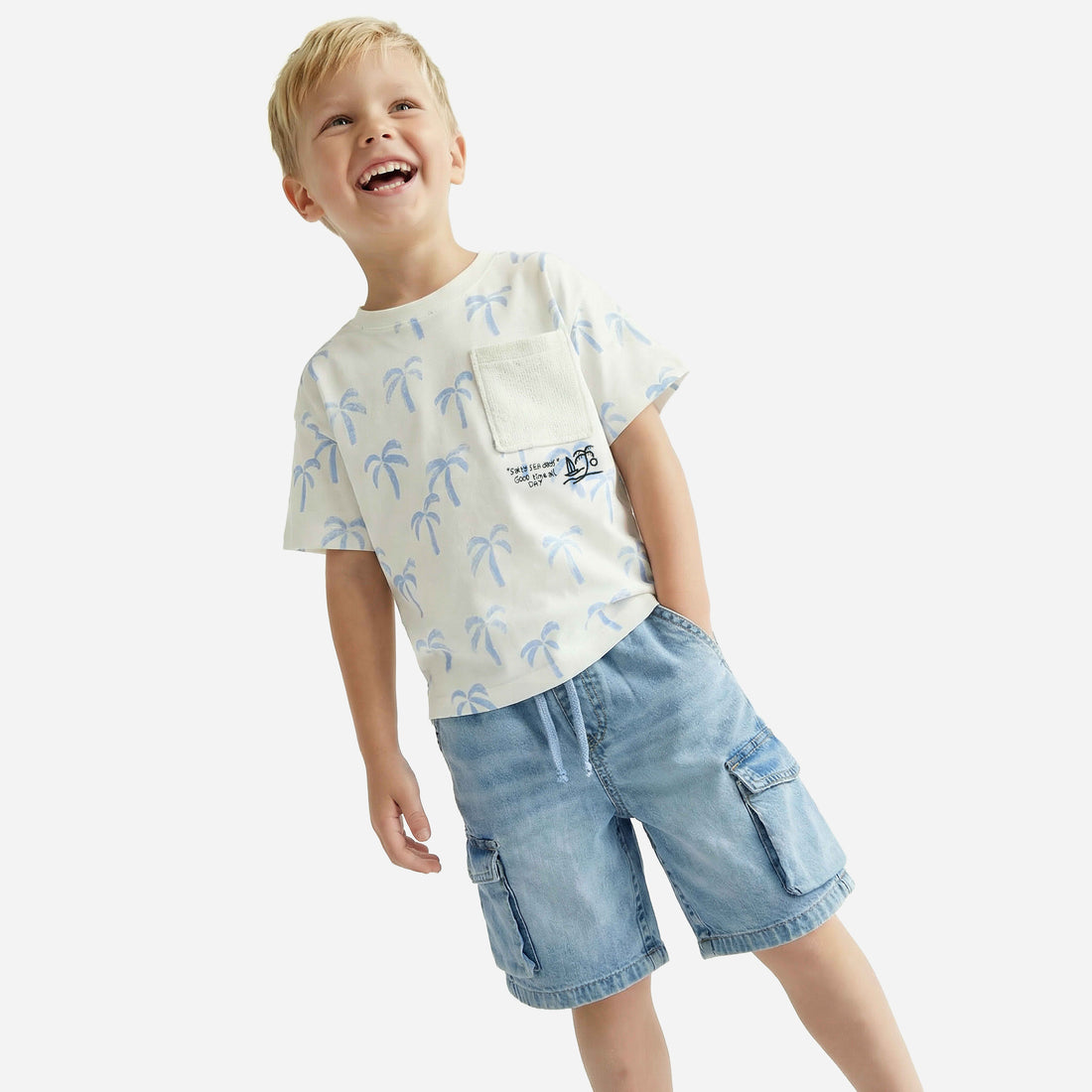 Juniors Crew Neck Short Sleeves T-shirt with Palm Tree Print
