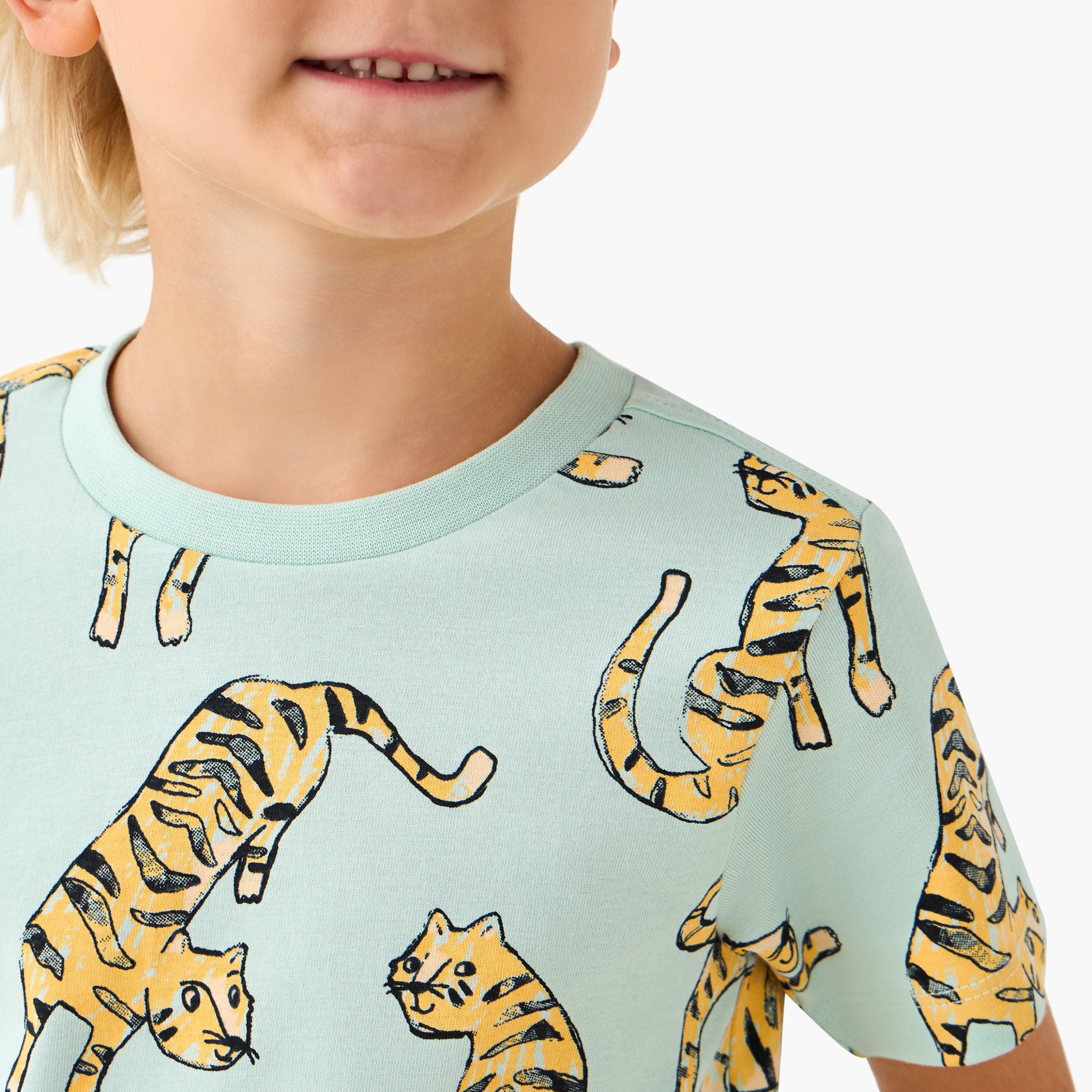 Juniors Crew Neck Short Sleeves T-shirt with Tiger Print