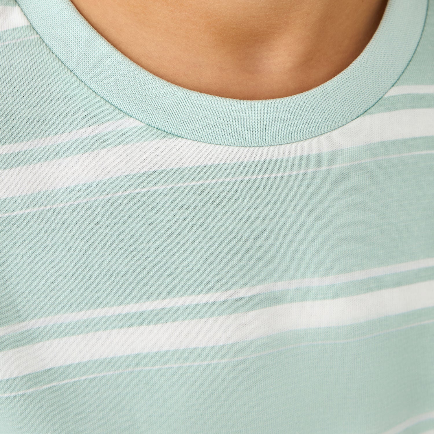 Juniors Crew Neck Short Sleeves T-shirt with Stripes