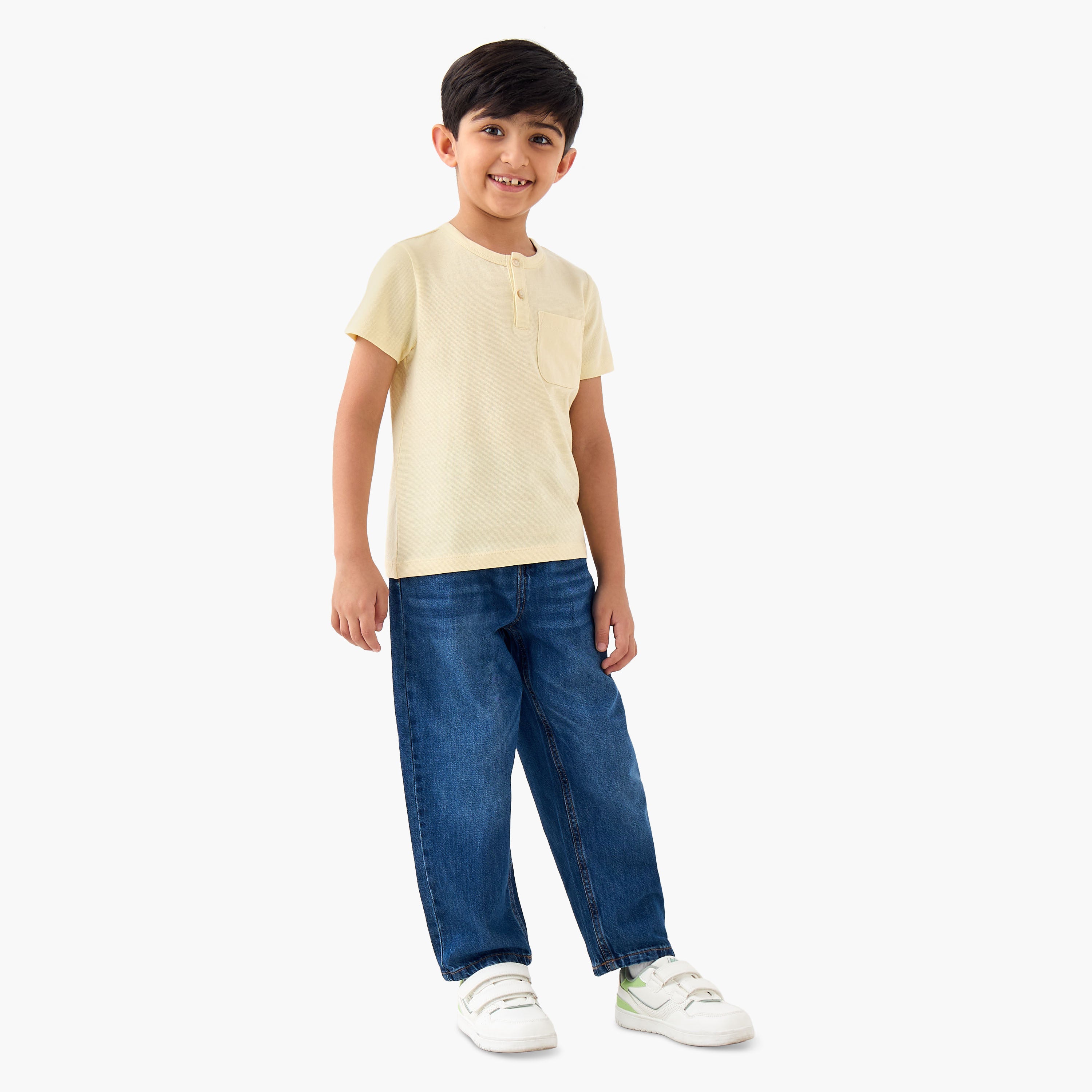 Juniors Henley Neck T-shirt with Pocket - Cotton - Short Sleeves