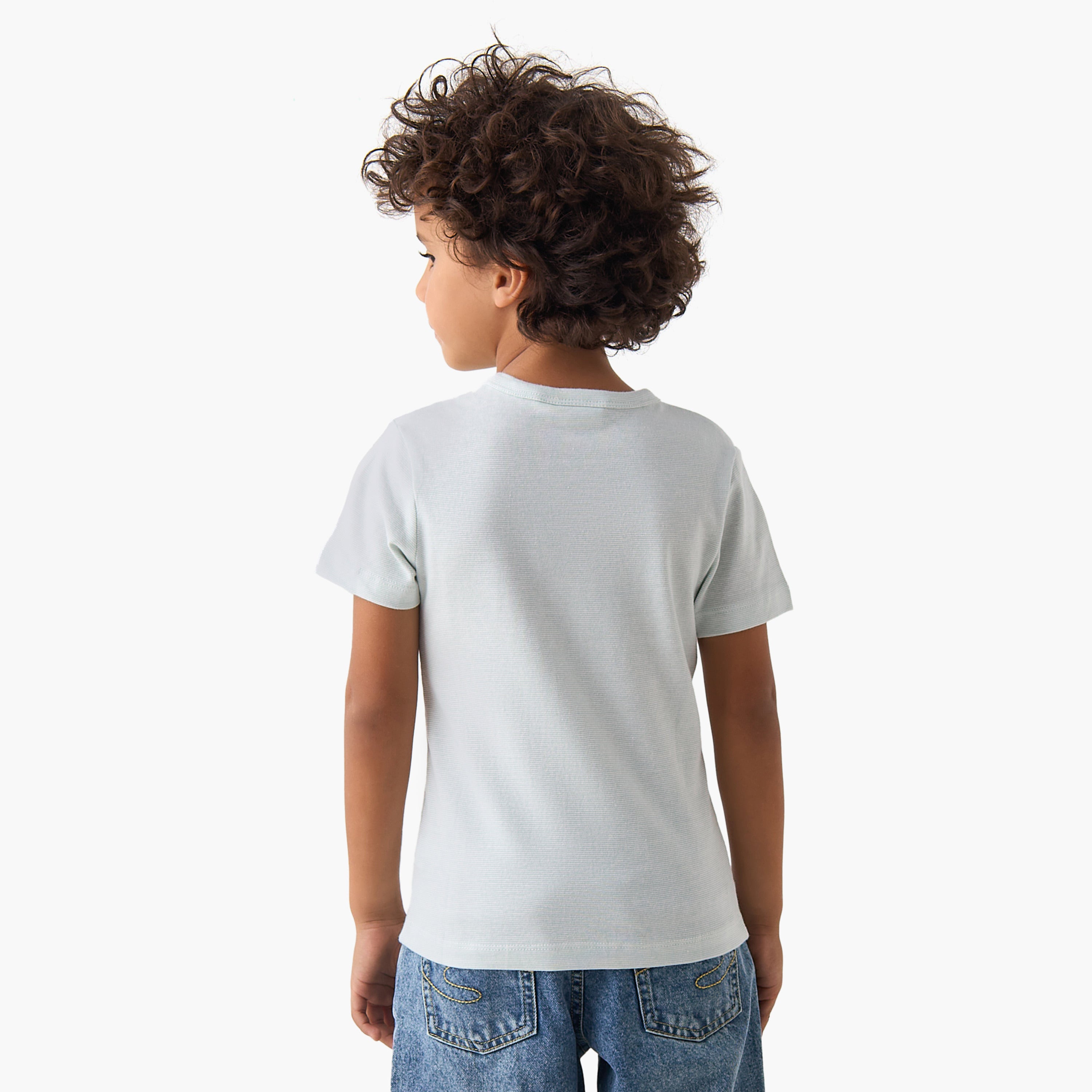 Juniors Henley Neck Short Sleeves T-shirt with Button Placket